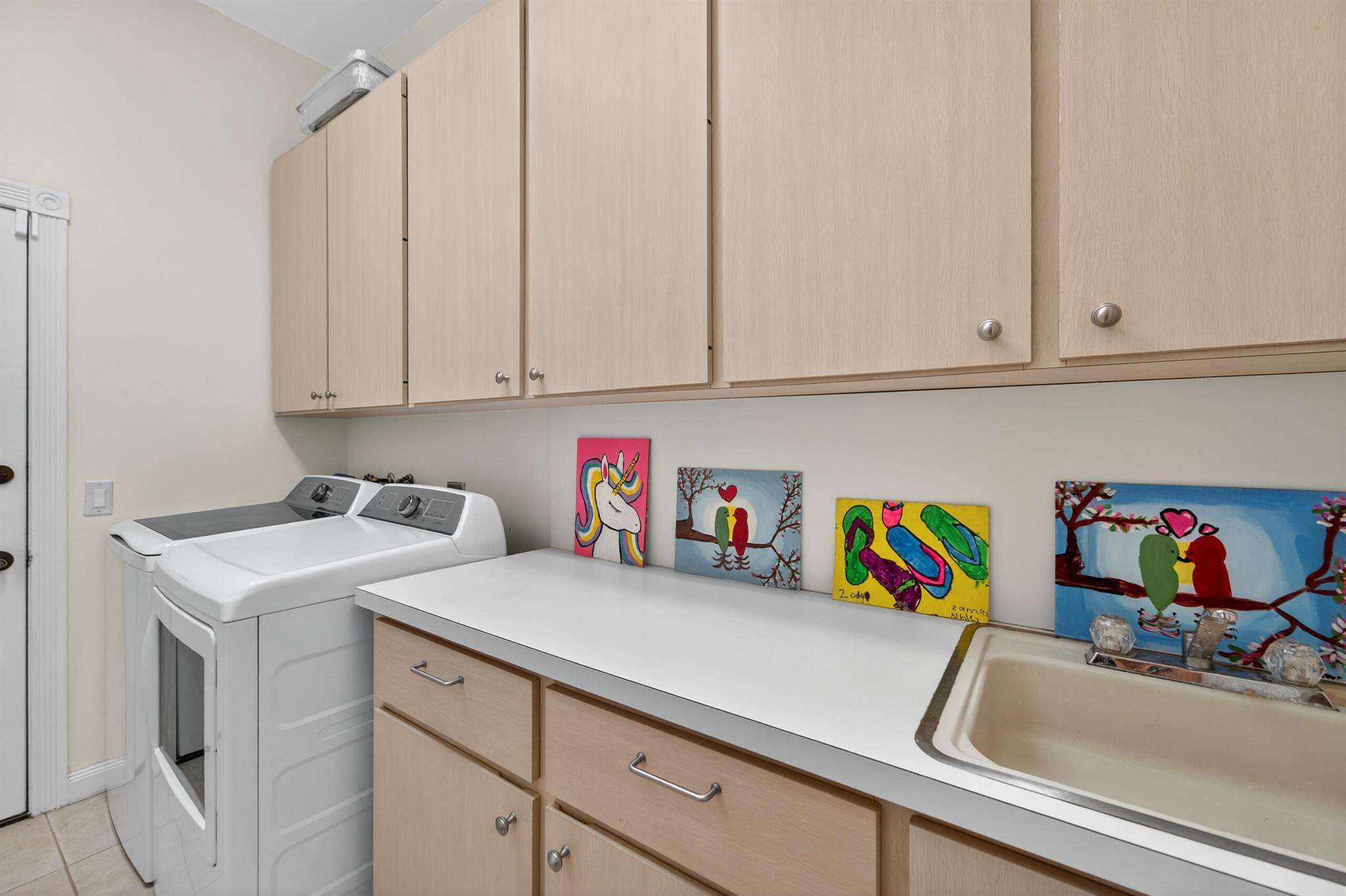 HAMPTONS AT MAPLEWOOD - Residential