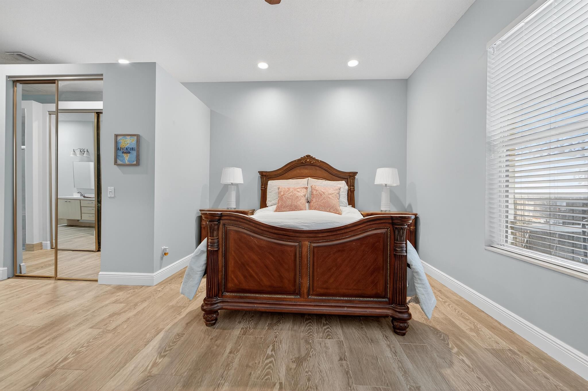 HAMPTONS AT MAPLEWOOD - Residential