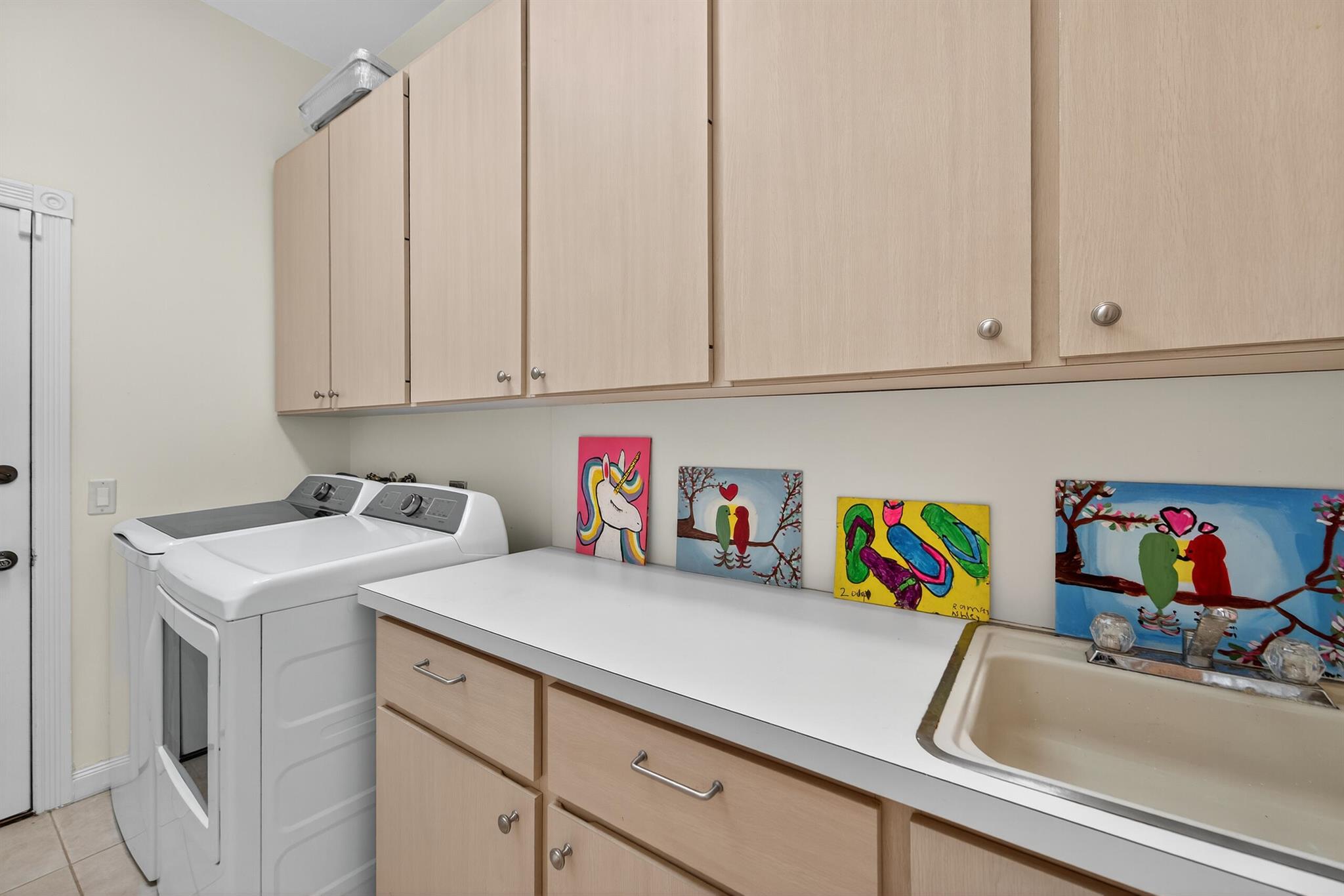 HAMPTONS AT MAPLEWOOD - Residential