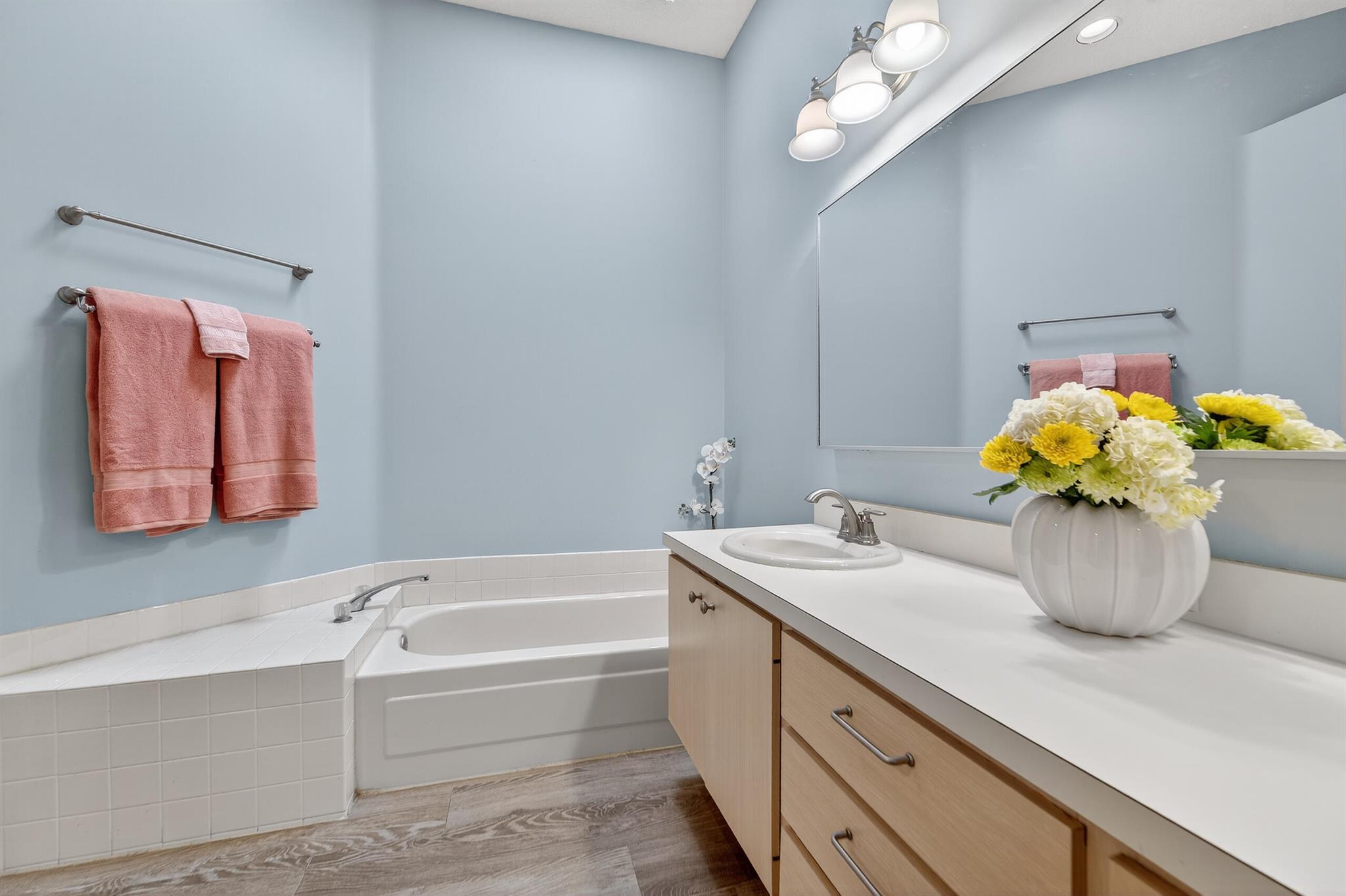 HAMPTONS AT MAPLEWOOD - Residential