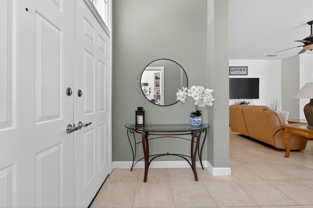 Photo of 162 E Hampton Way, Jupiter, FL 33458 (MLS # R11133160)