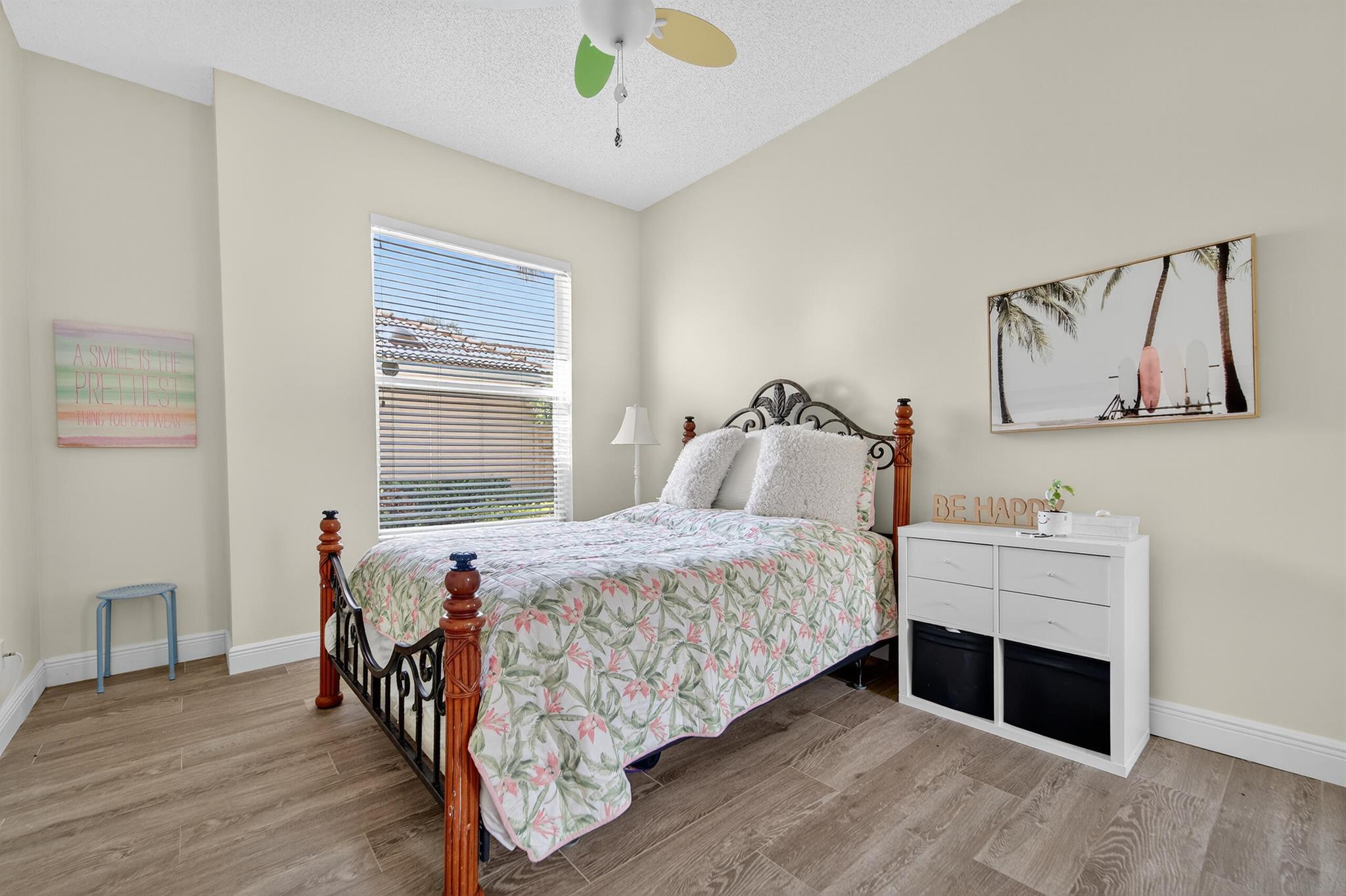 HAMPTONS AT MAPLEWOOD - Residential