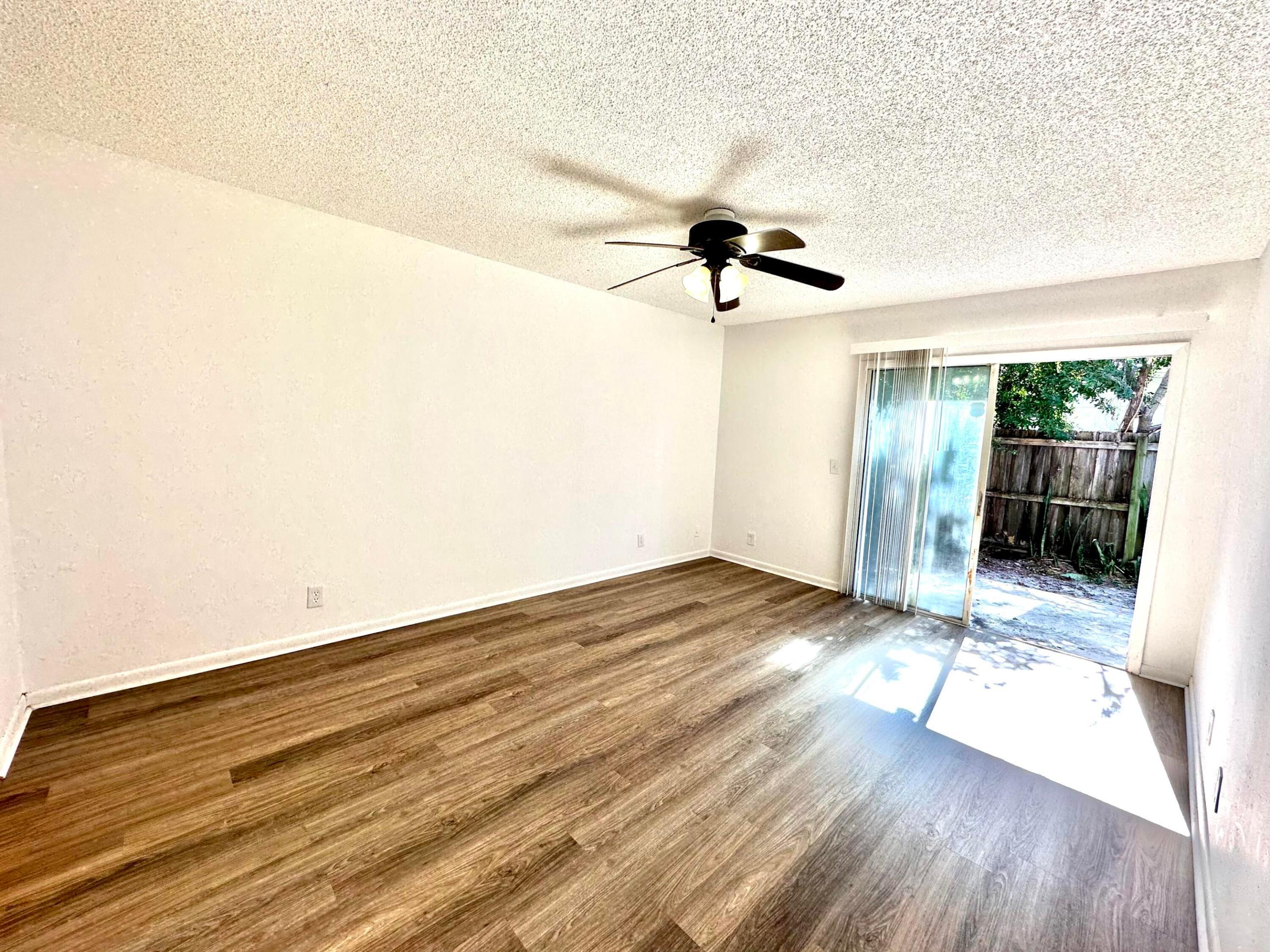 MANTYHARJU LANTANA - Residential Lease