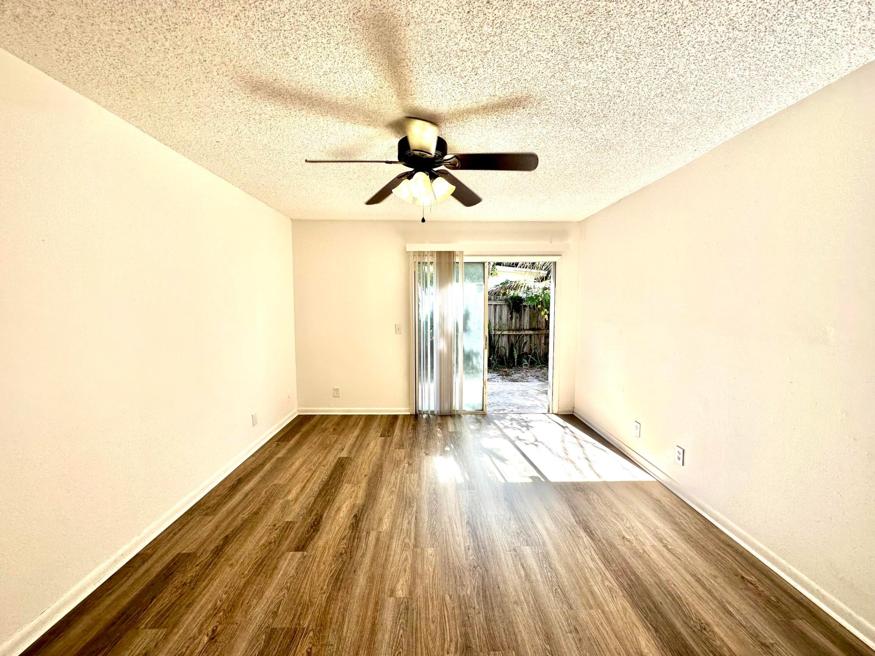 MANTYHARJU LANTANA - Residential Lease