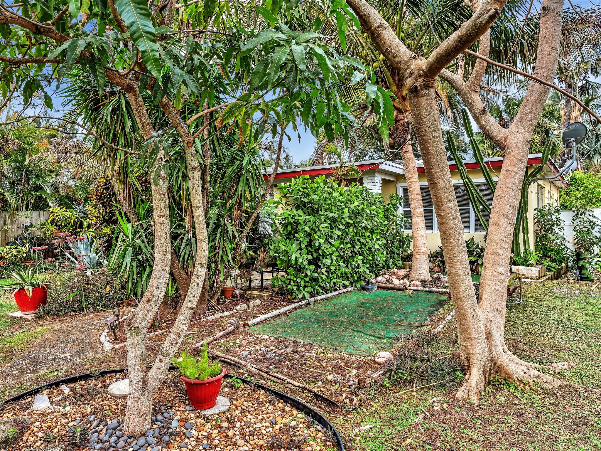 DEL RATON PARK - Residential