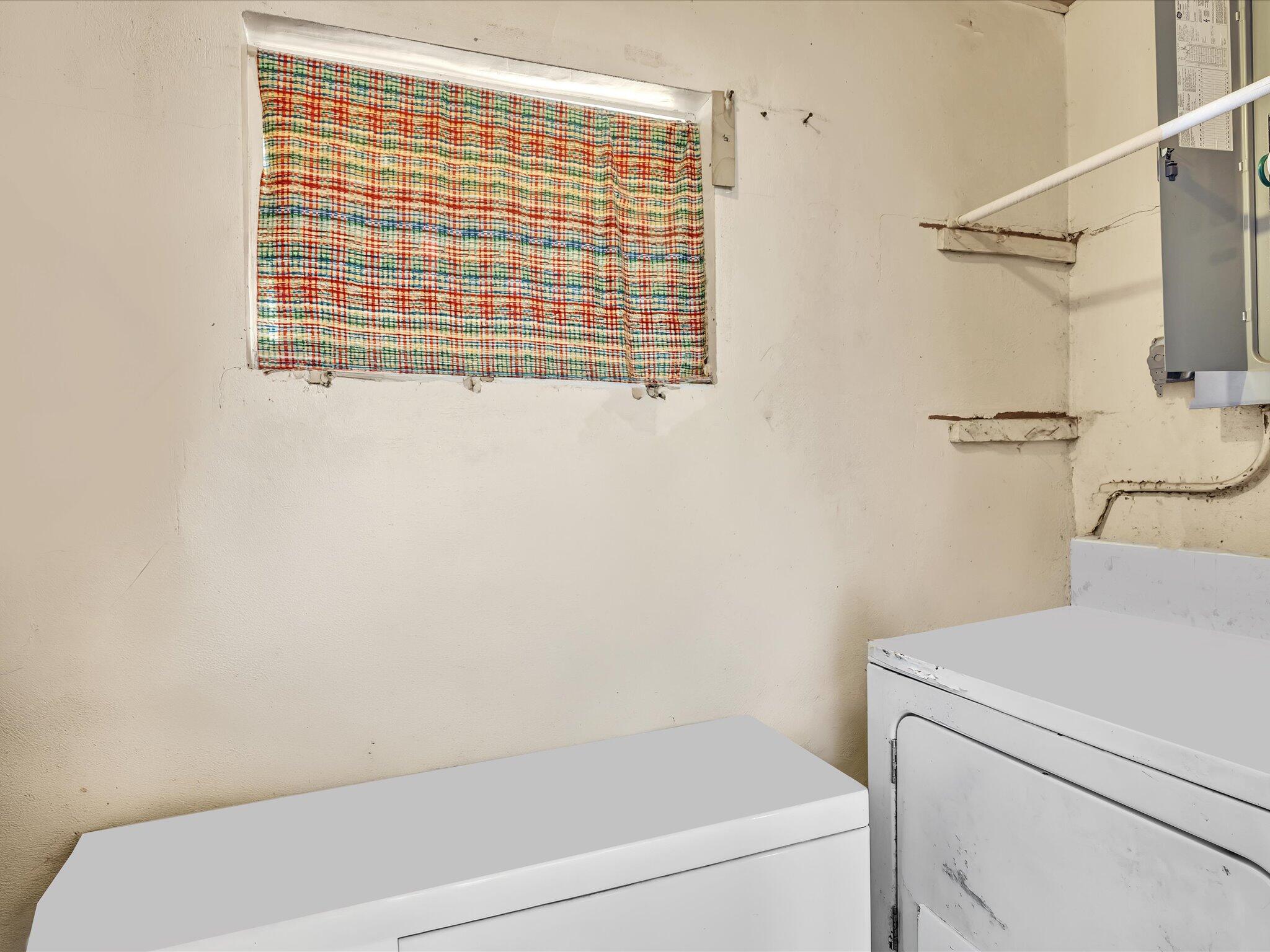 DEL RATON PARK - Residential