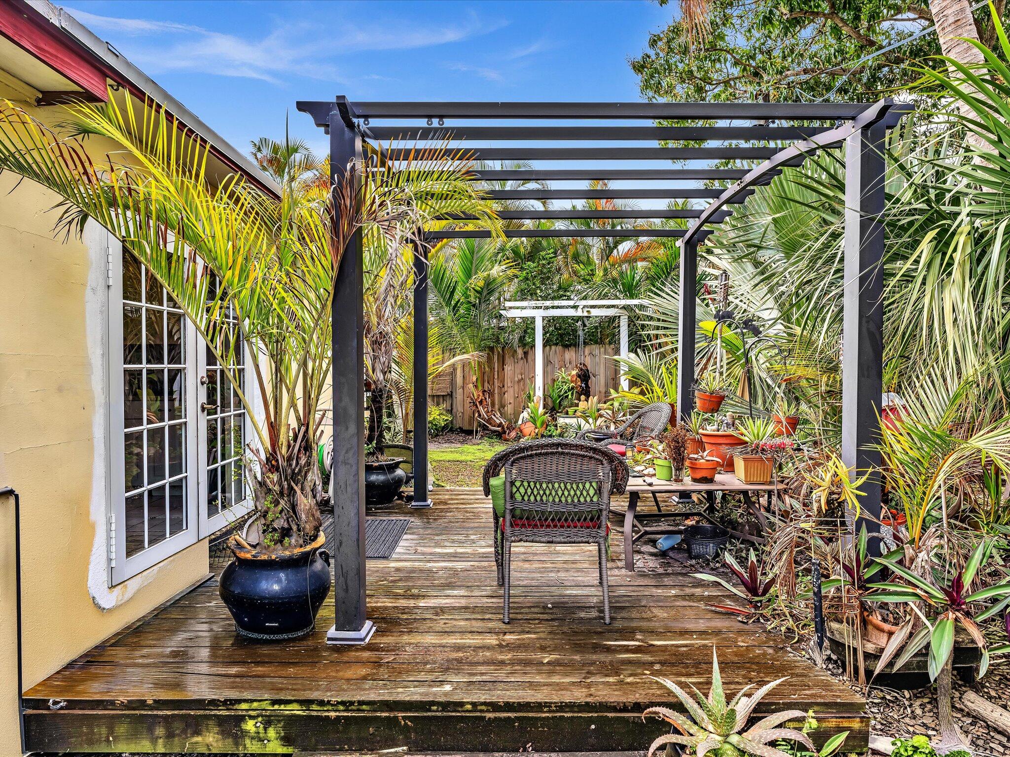 DEL RATON PARK - Residential