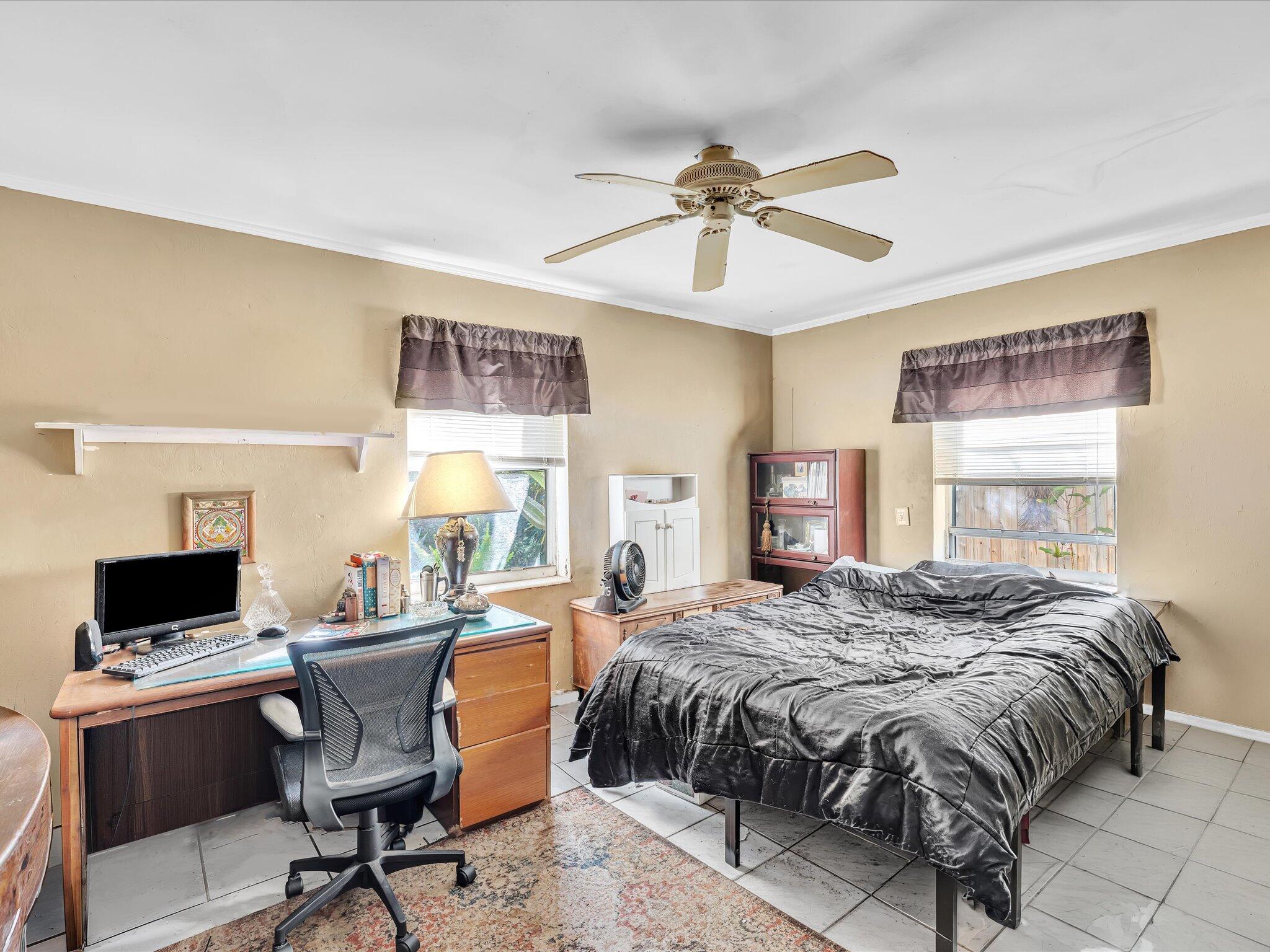 DEL RATON PARK - Residential