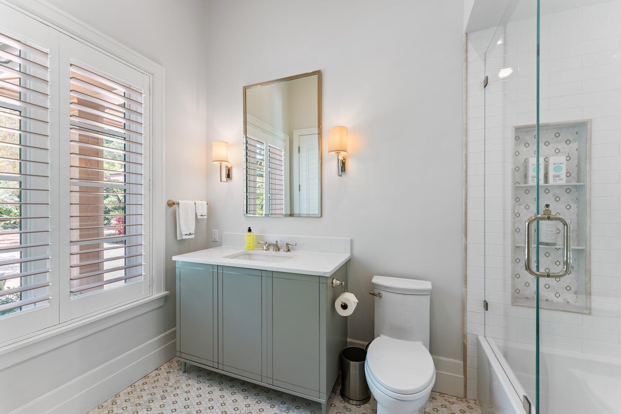 RIVERCREST - Residential