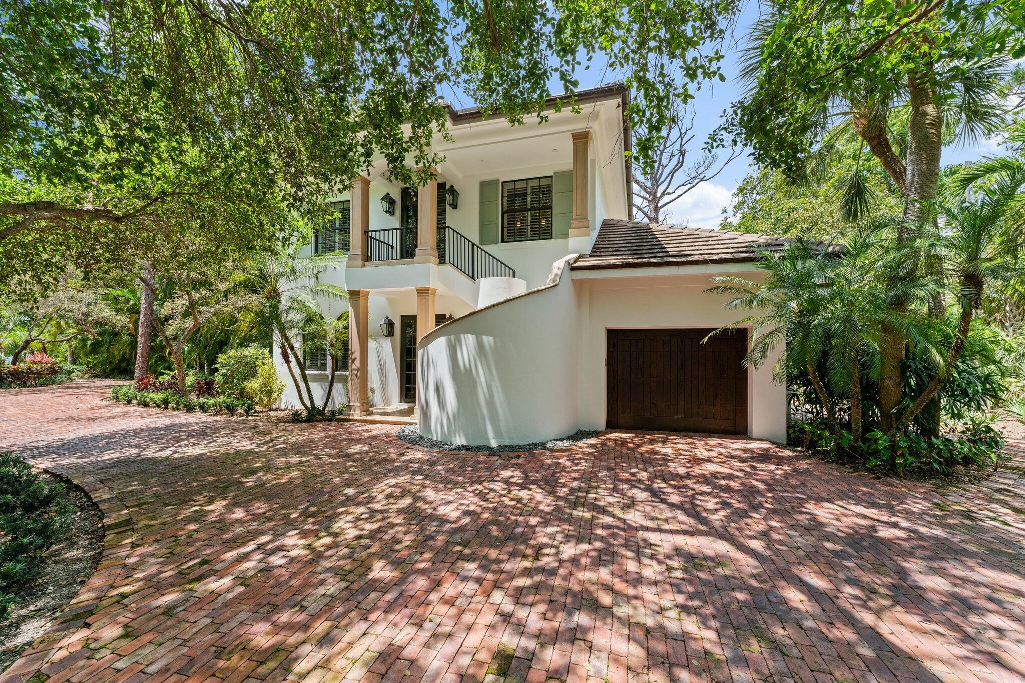 RIVERCREST - Residential