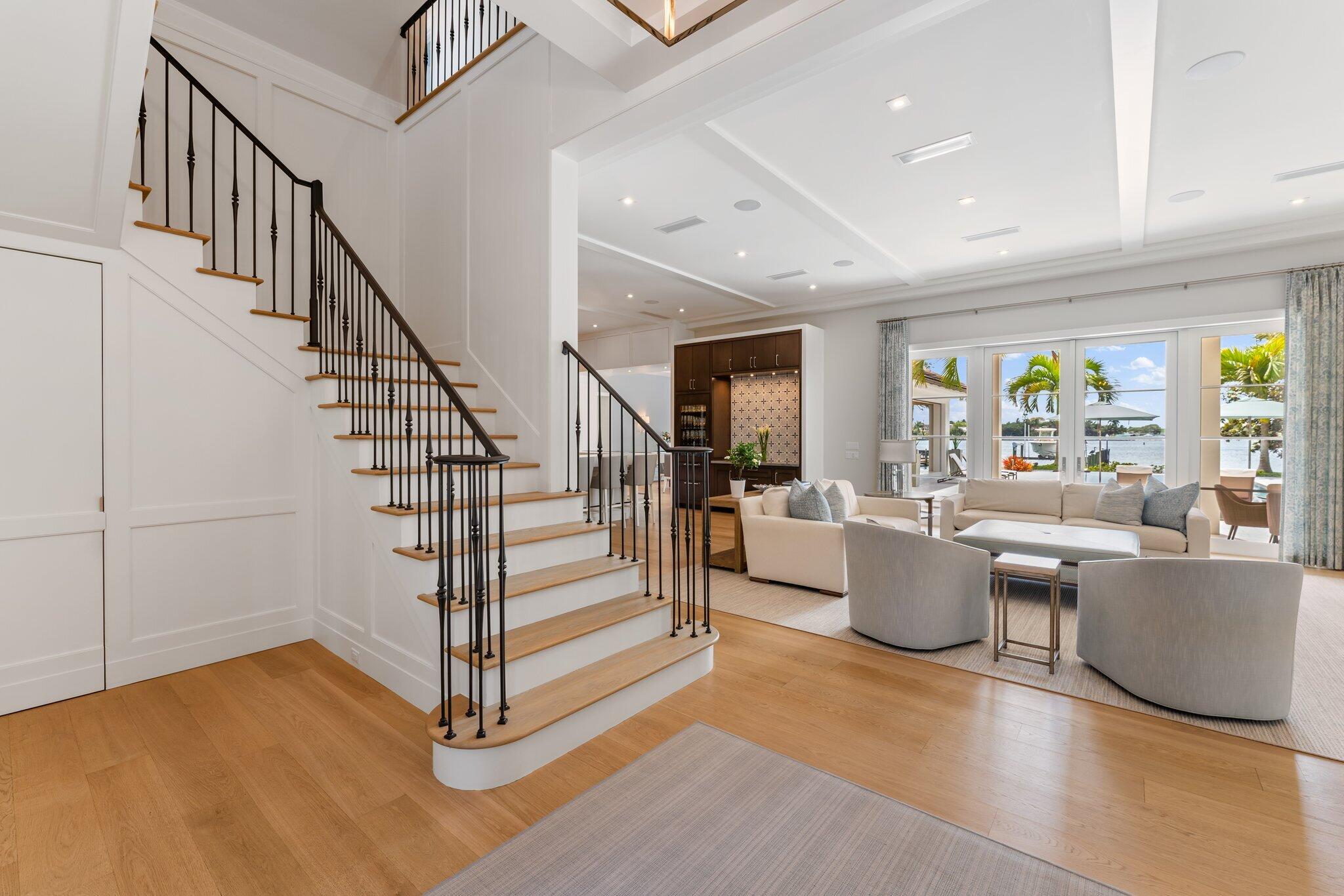 RIVERCREST - Residential