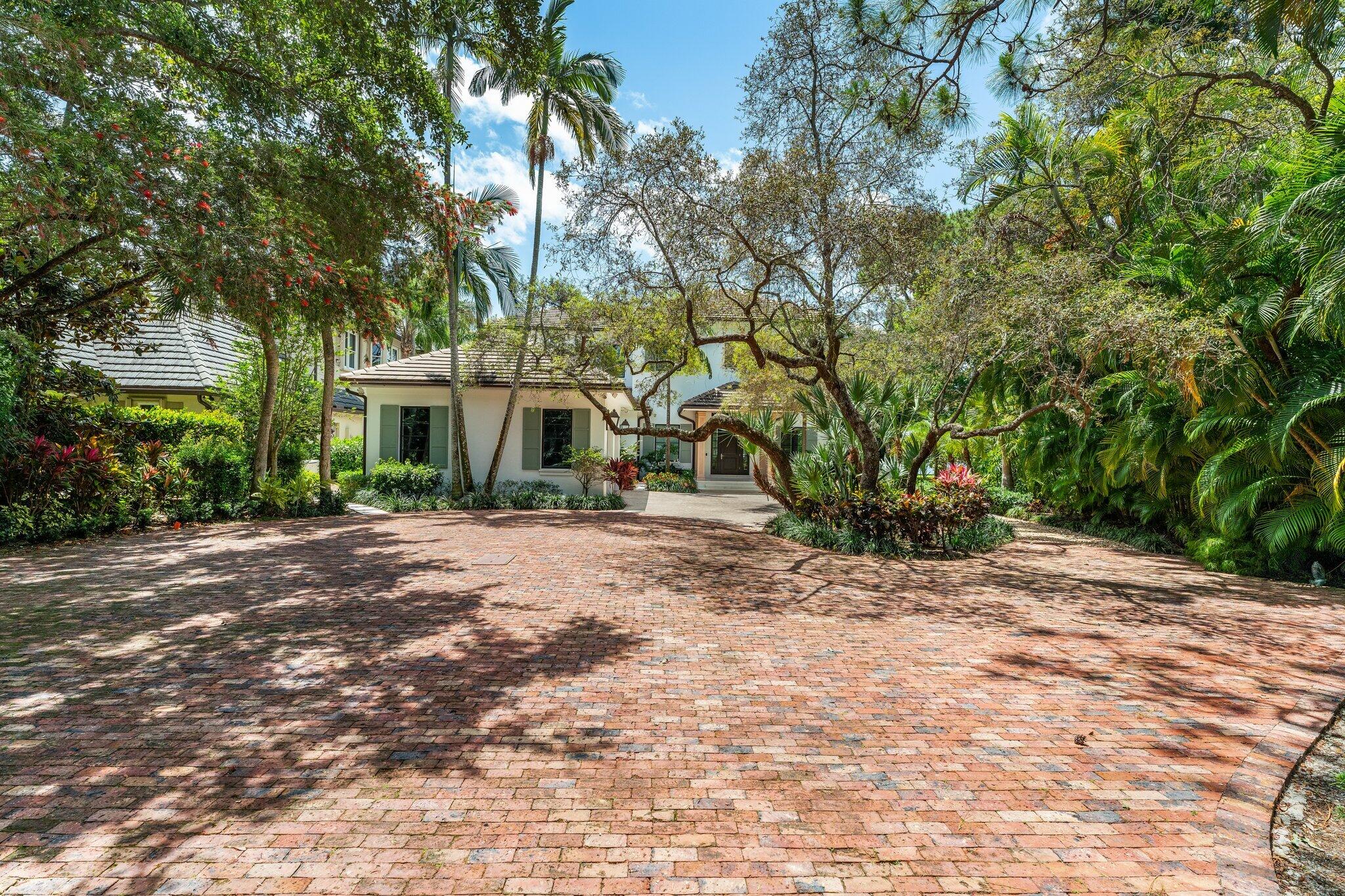 RIVERCREST - Residential