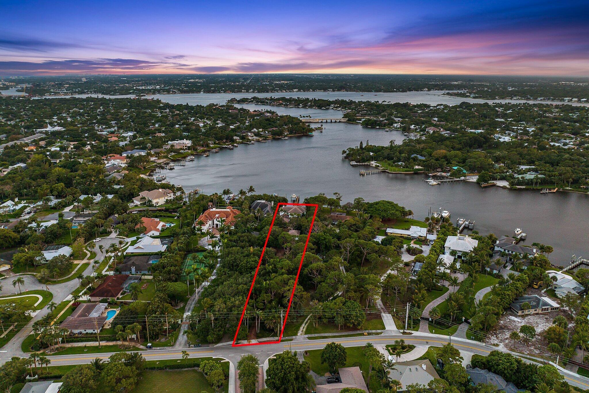 RIVERCREST - Residential