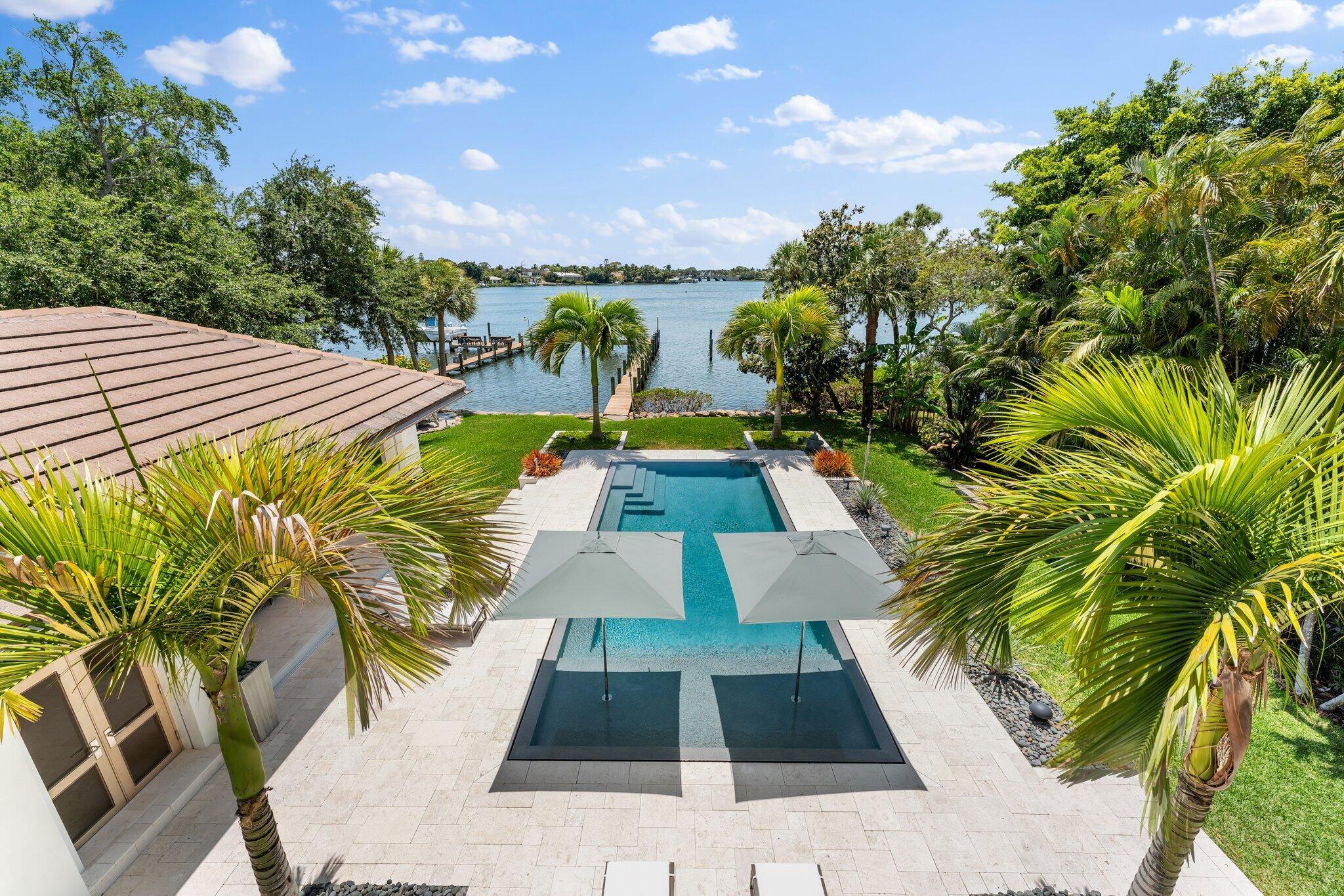 RIVERCREST - Residential