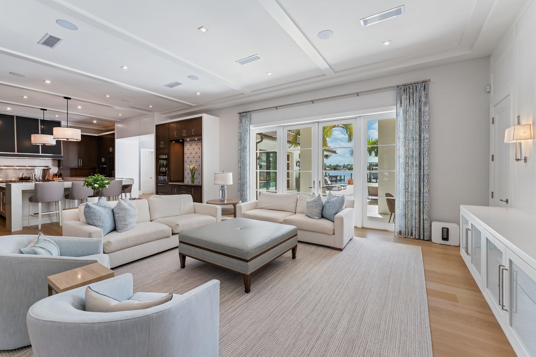 RIVERCREST - Residential