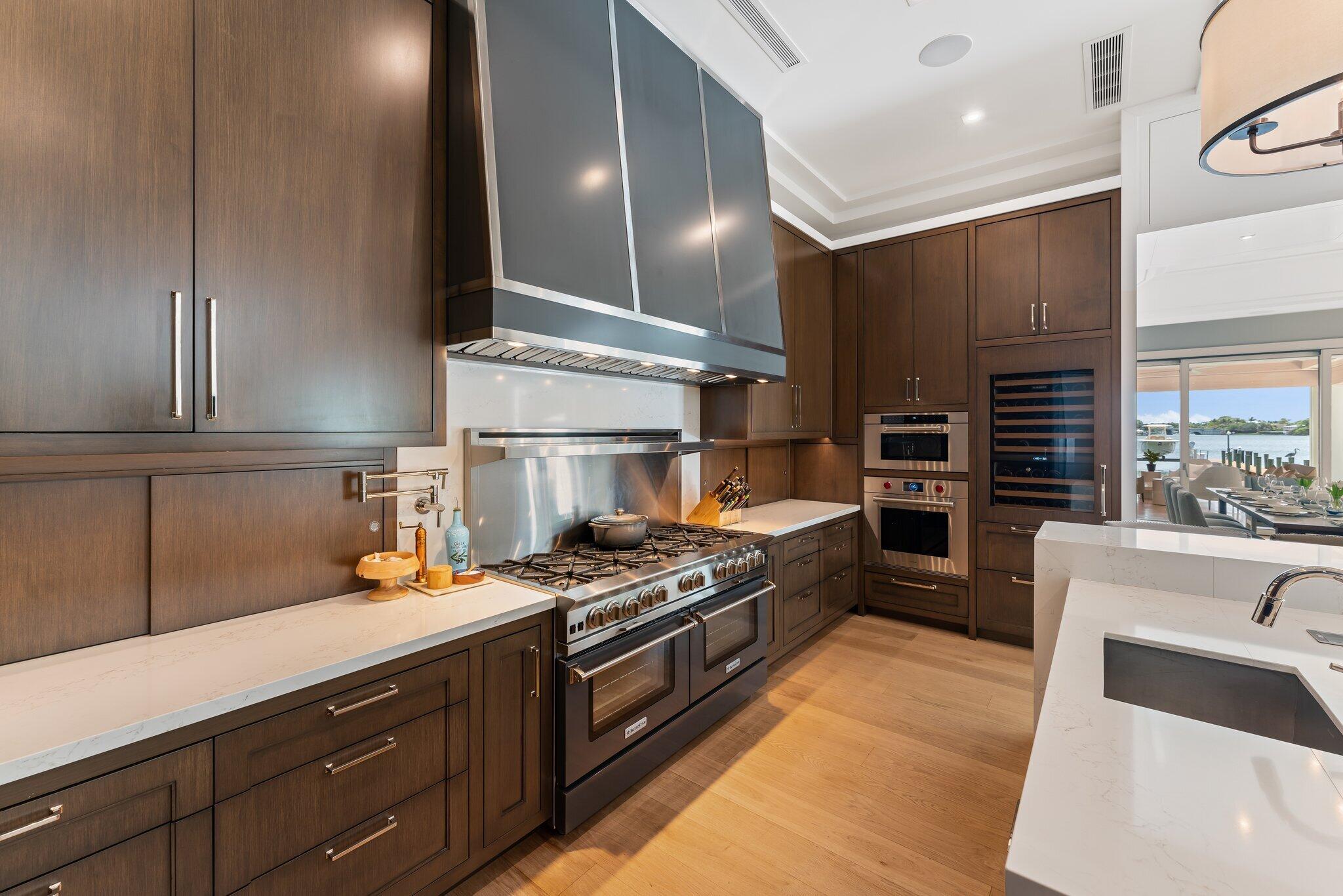 RIVERCREST - Residential