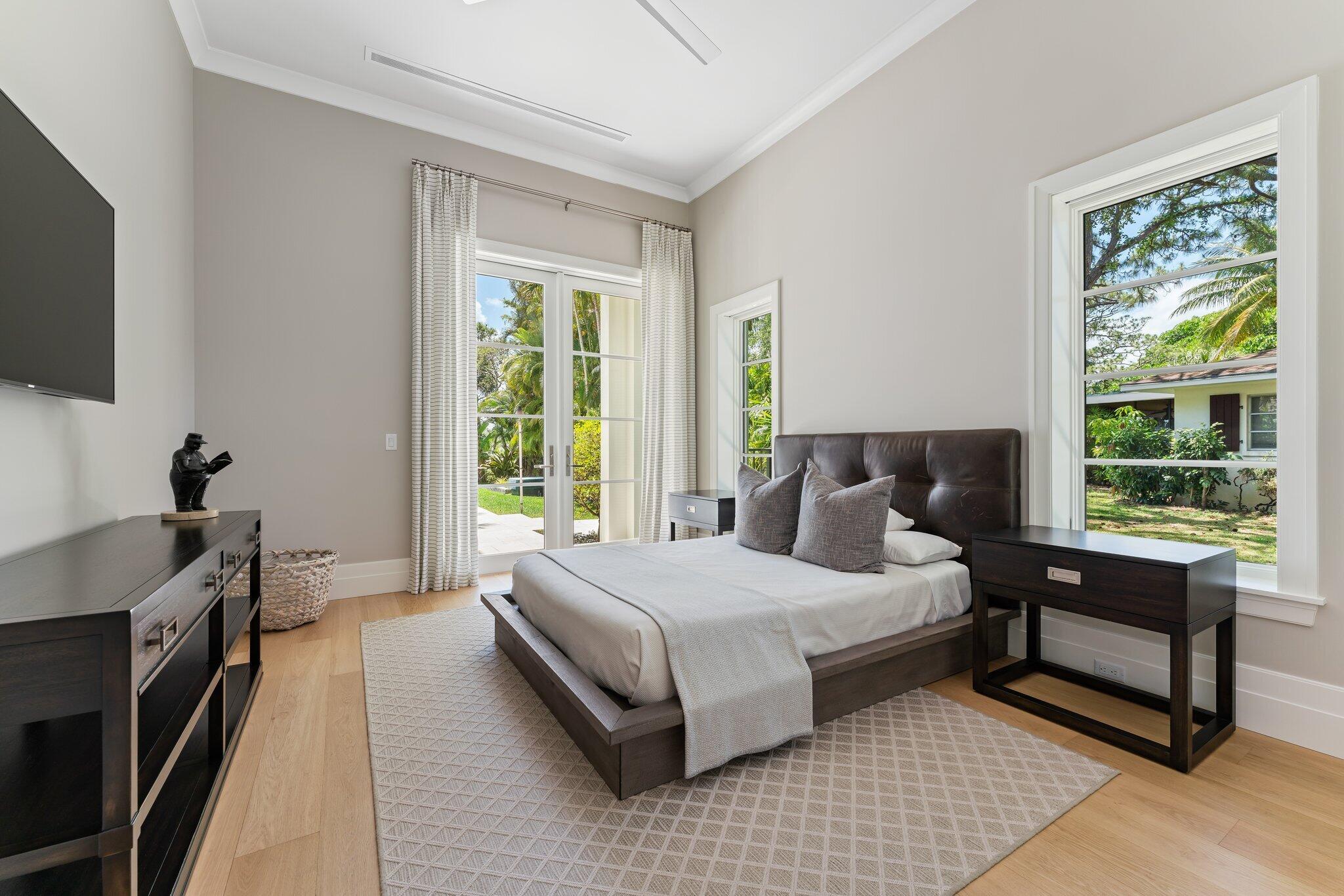 RIVERCREST - Residential