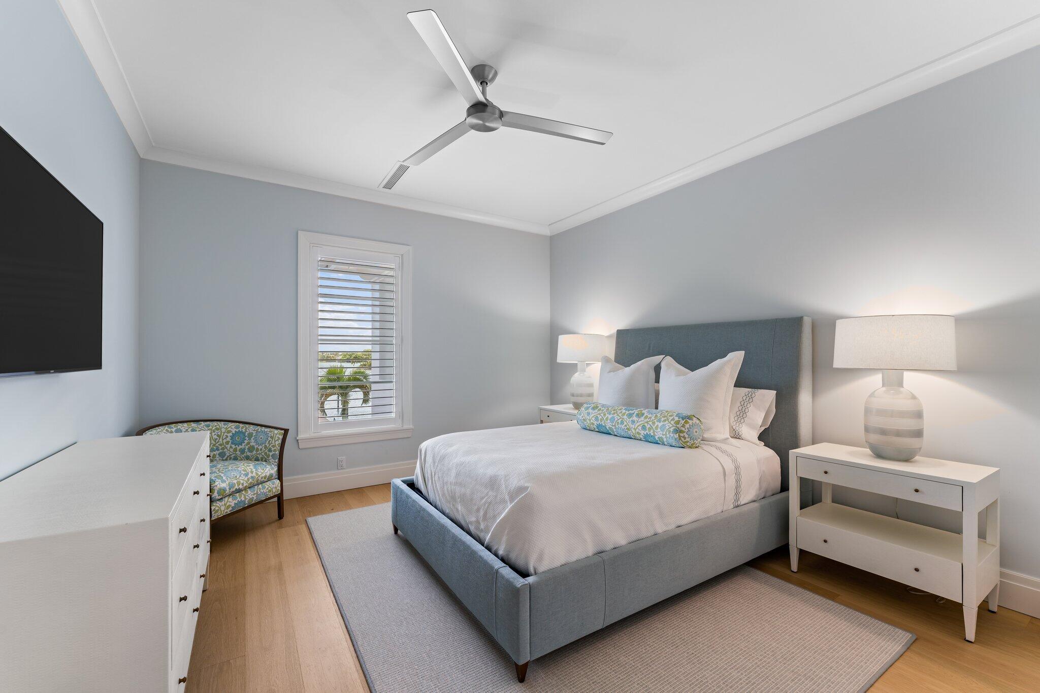 RIVERCREST - Residential