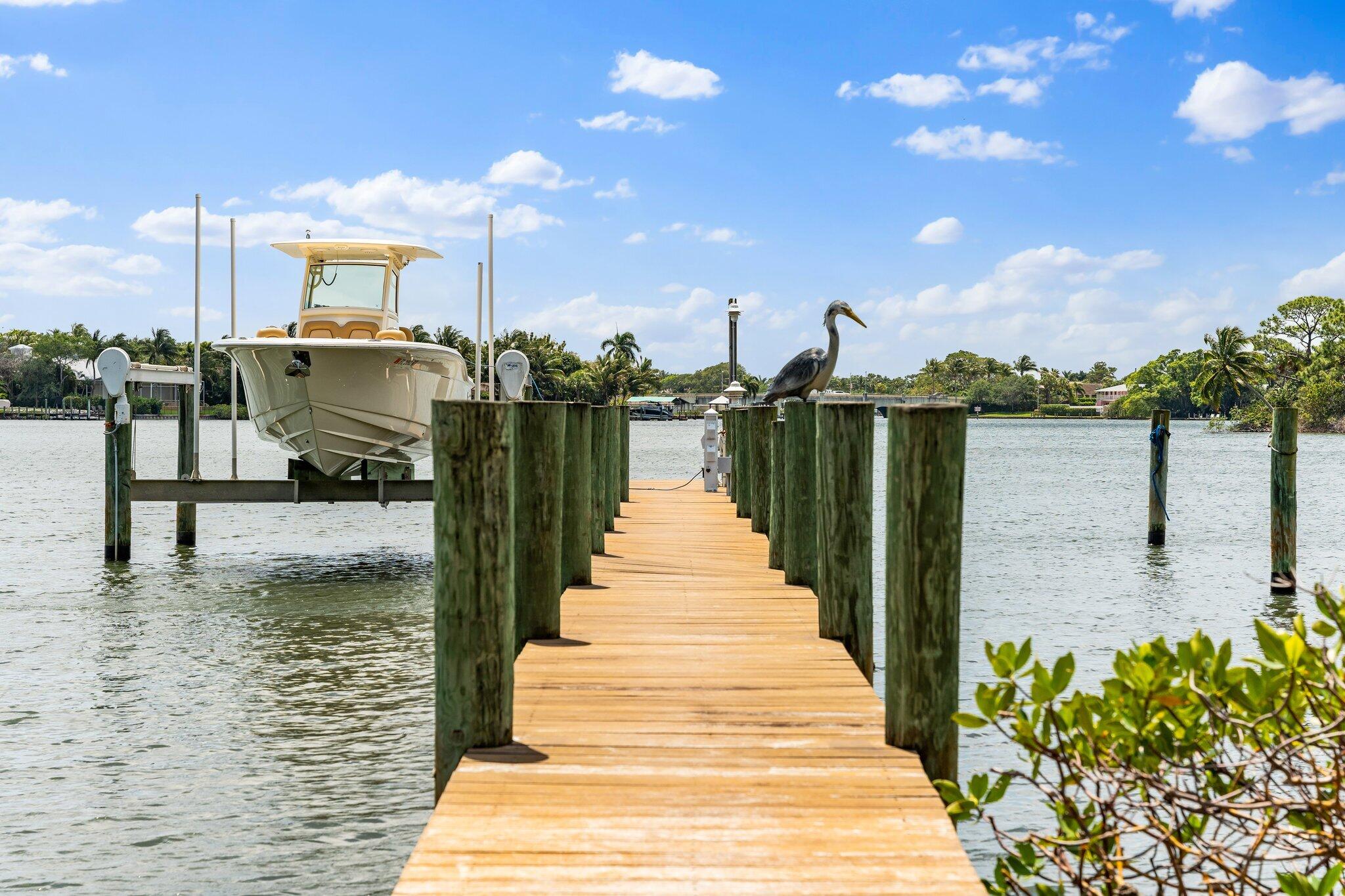 RIVERCREST - Residential