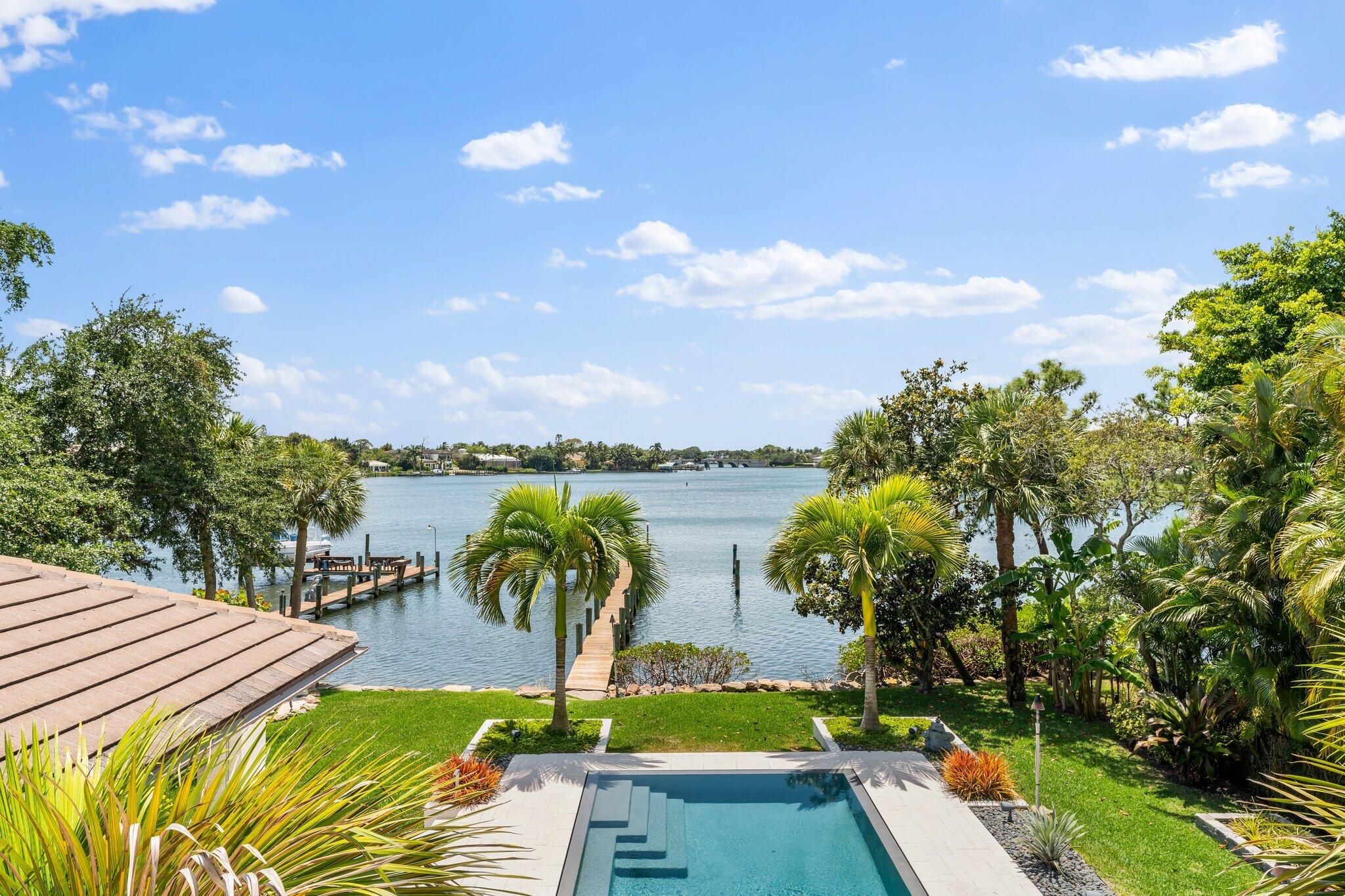 RIVERCREST - Residential