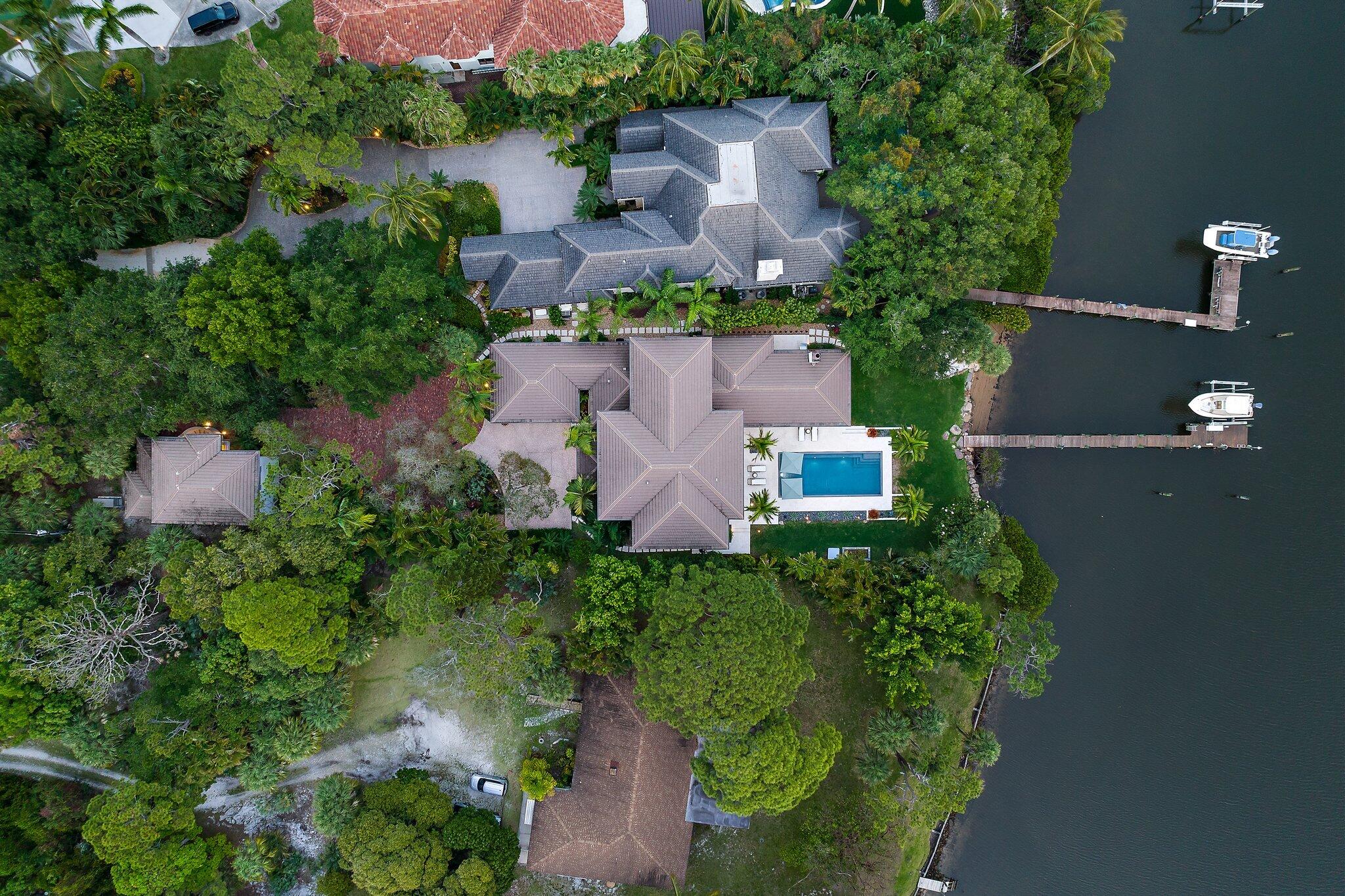 RIVERCREST - Residential