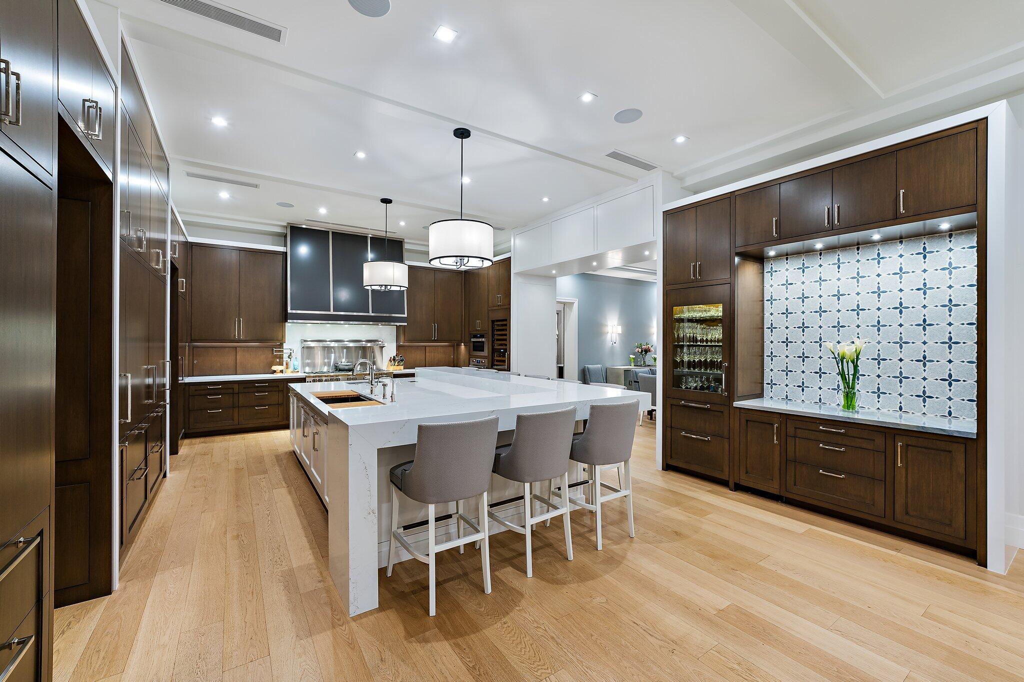 RIVERCREST - Residential