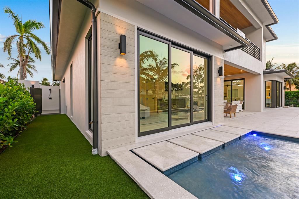 TROPIC ISLE 2ND SEC - Residential