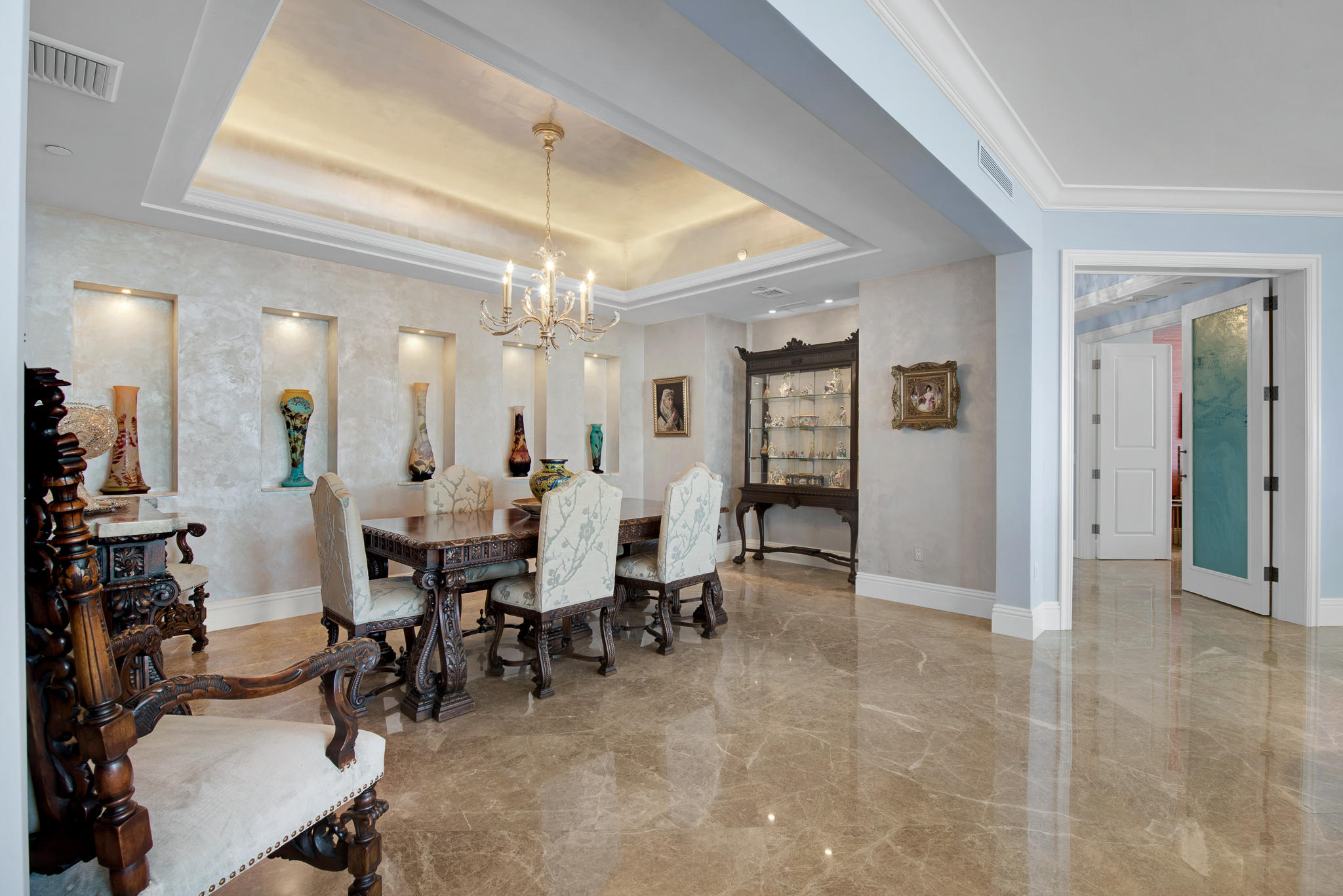 Ritz Carlton Residences - Residential