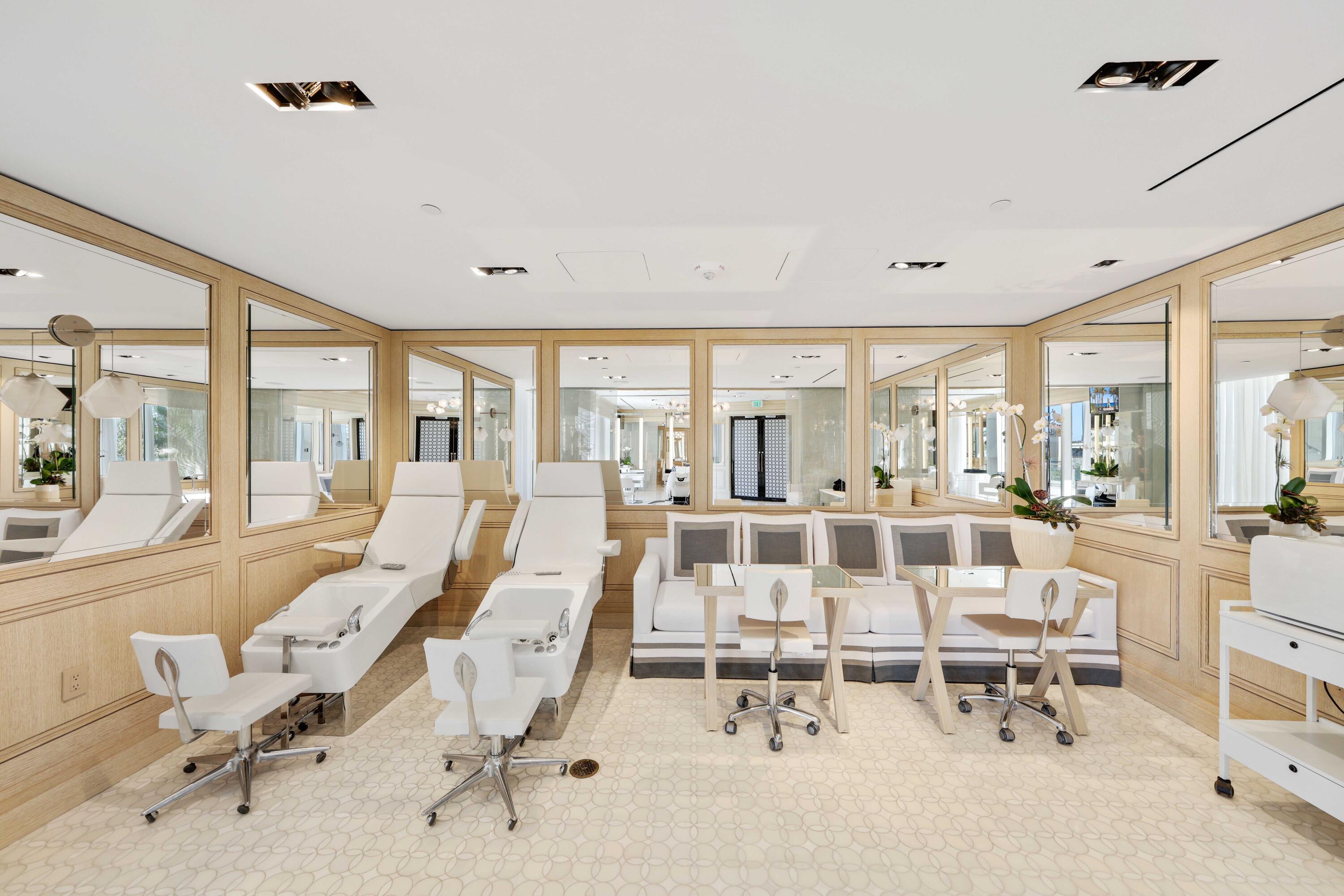 BRISTOL CONDO - Residential