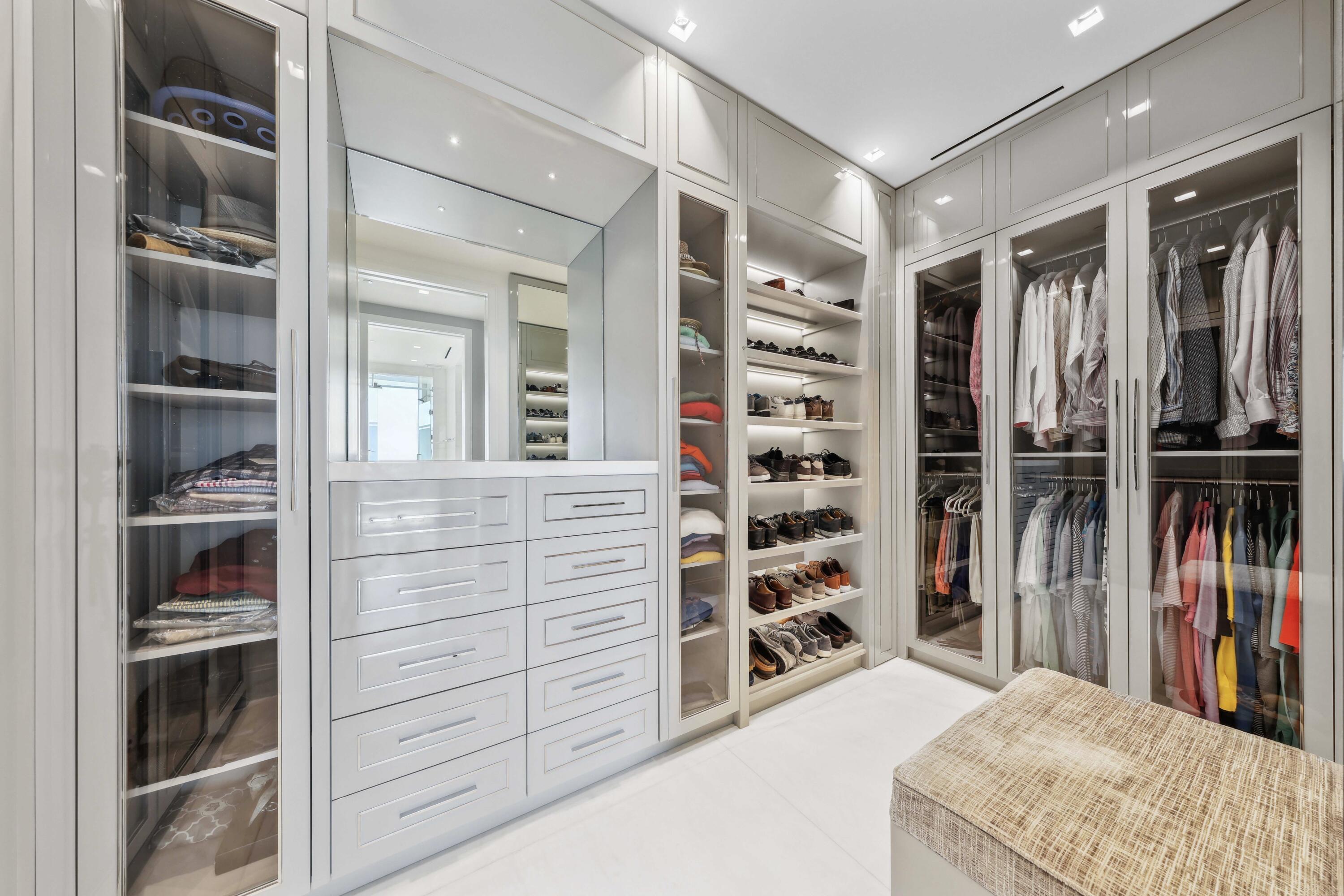 BRISTOL CONDO - Residential