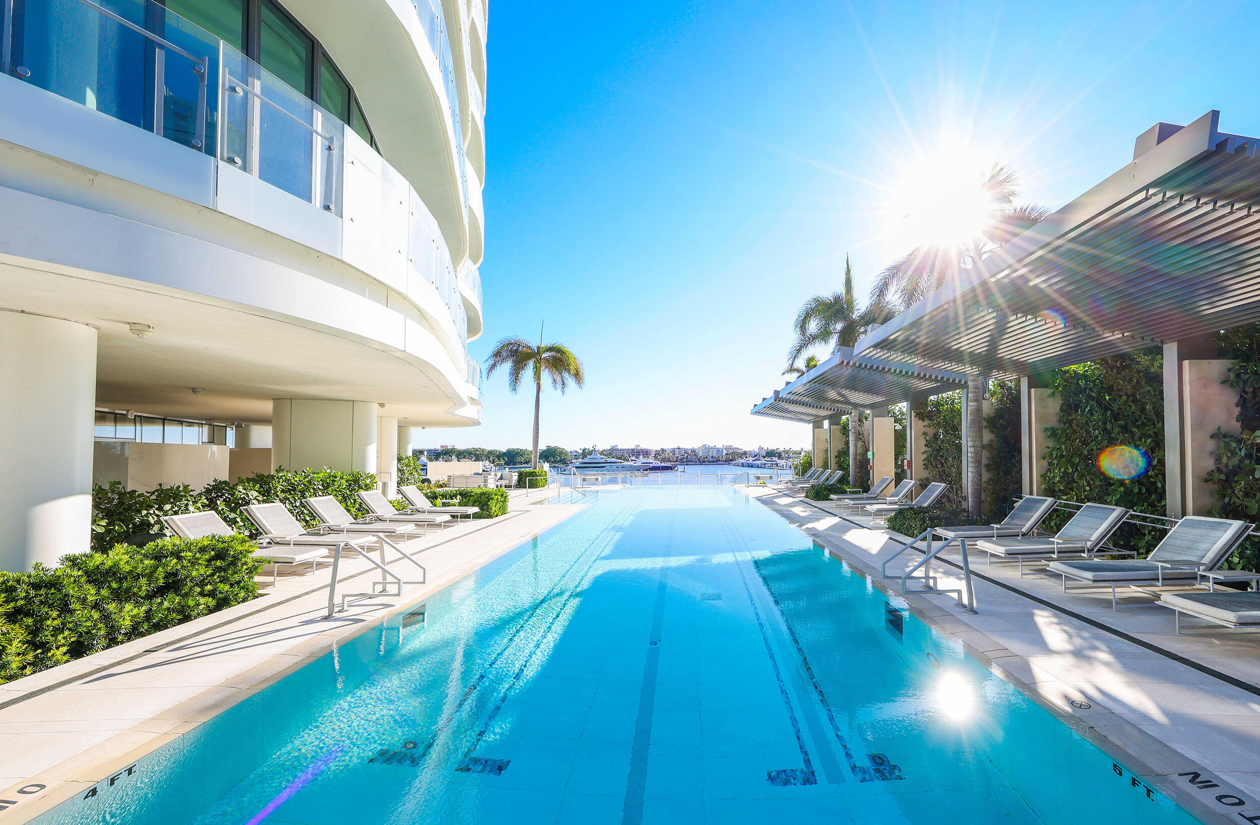 BRISTOL CONDO - Residential