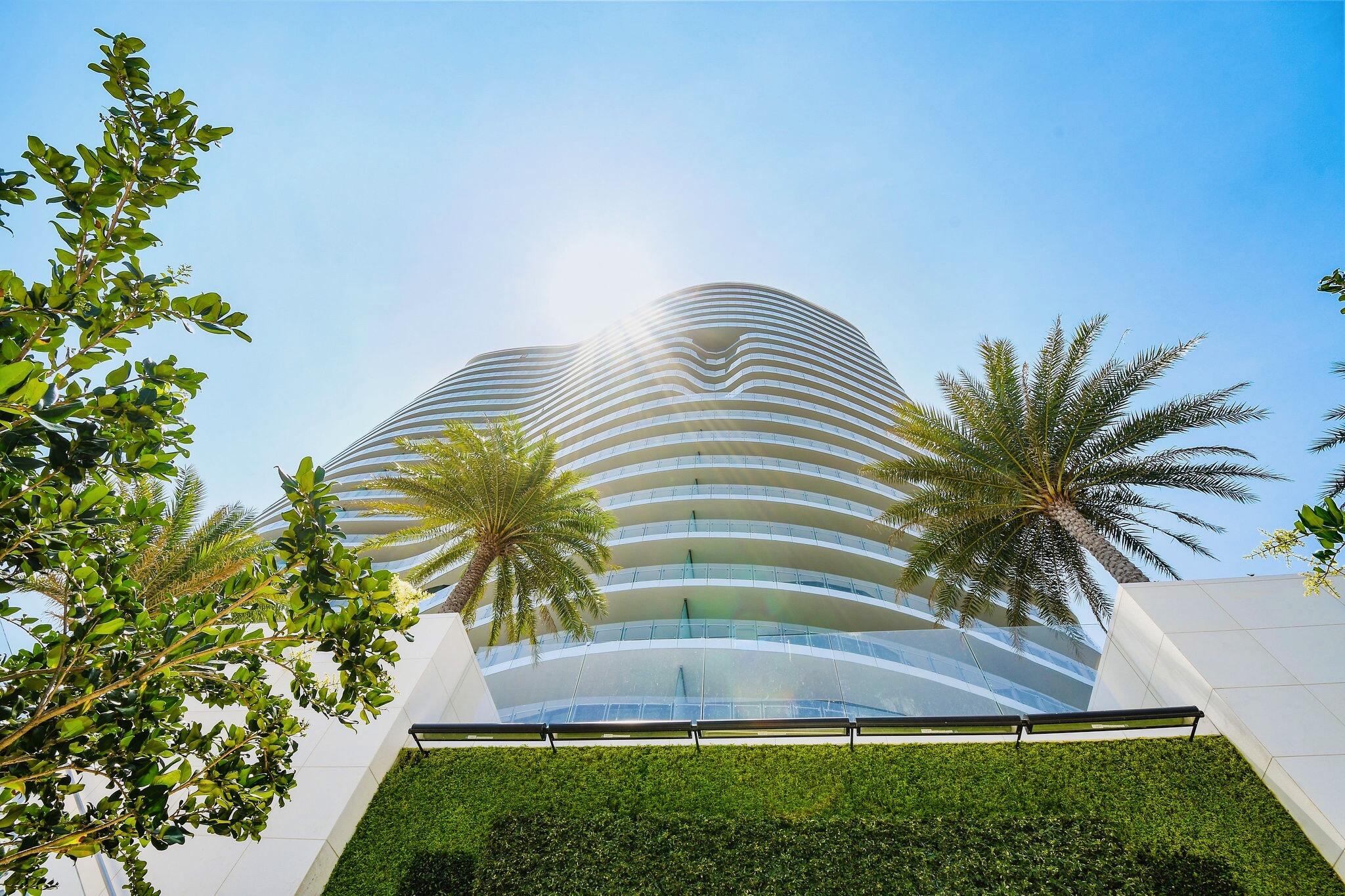 BRISTOL CONDO - Residential