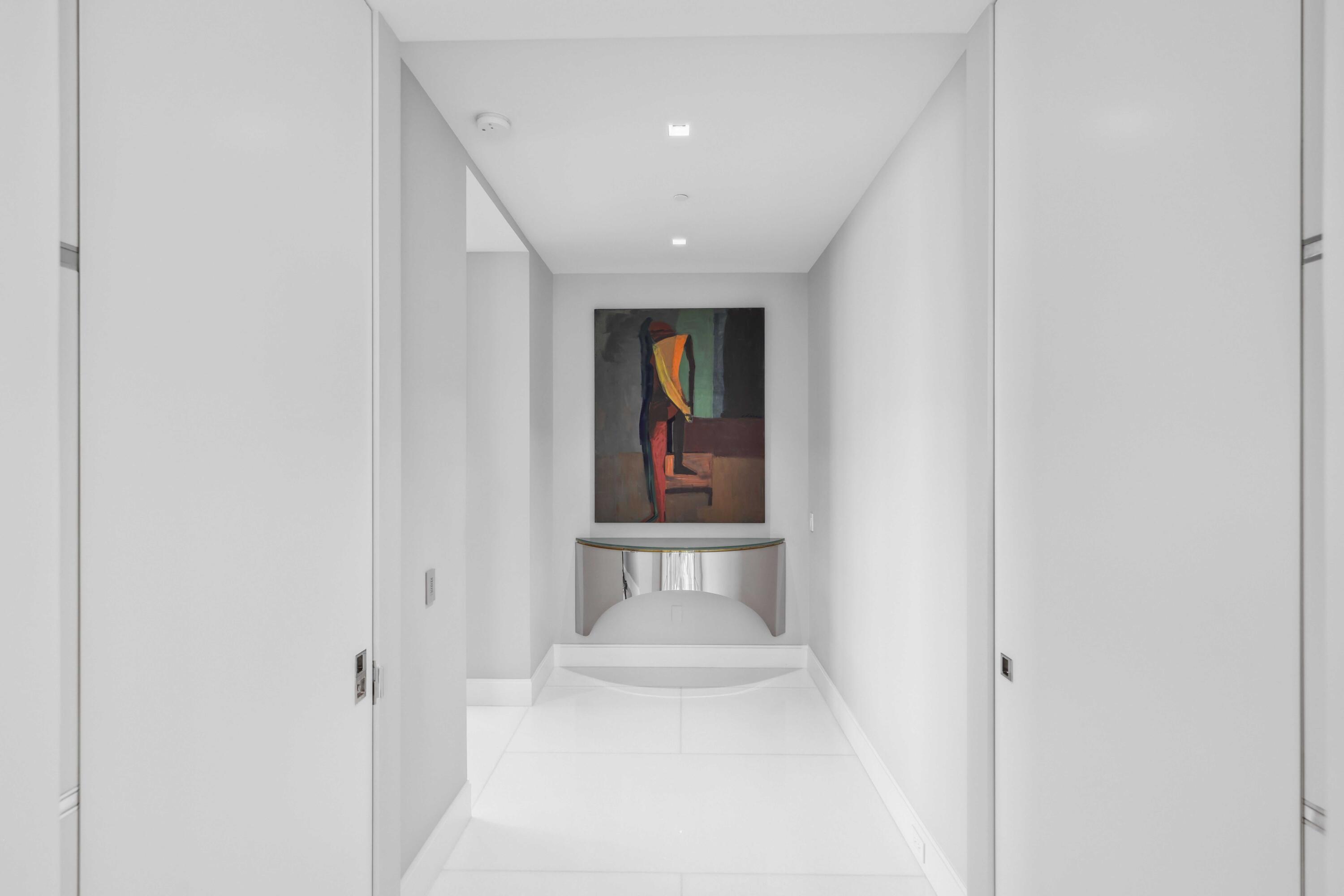 BRISTOL CONDO - Residential