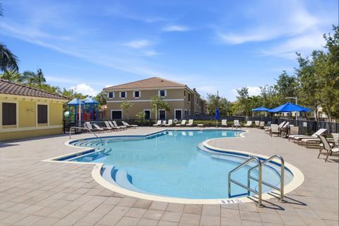 Tiny photo for 8403 Lakeview Trail, Parkland, FL 33076 (MLS # B26010853)