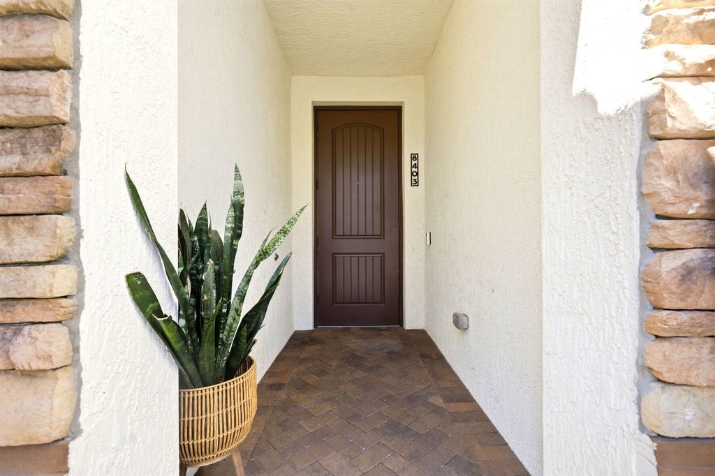 Photo of 8403 Lakeview Trail, Parkland, FL 33076 (MLS # B26010853)