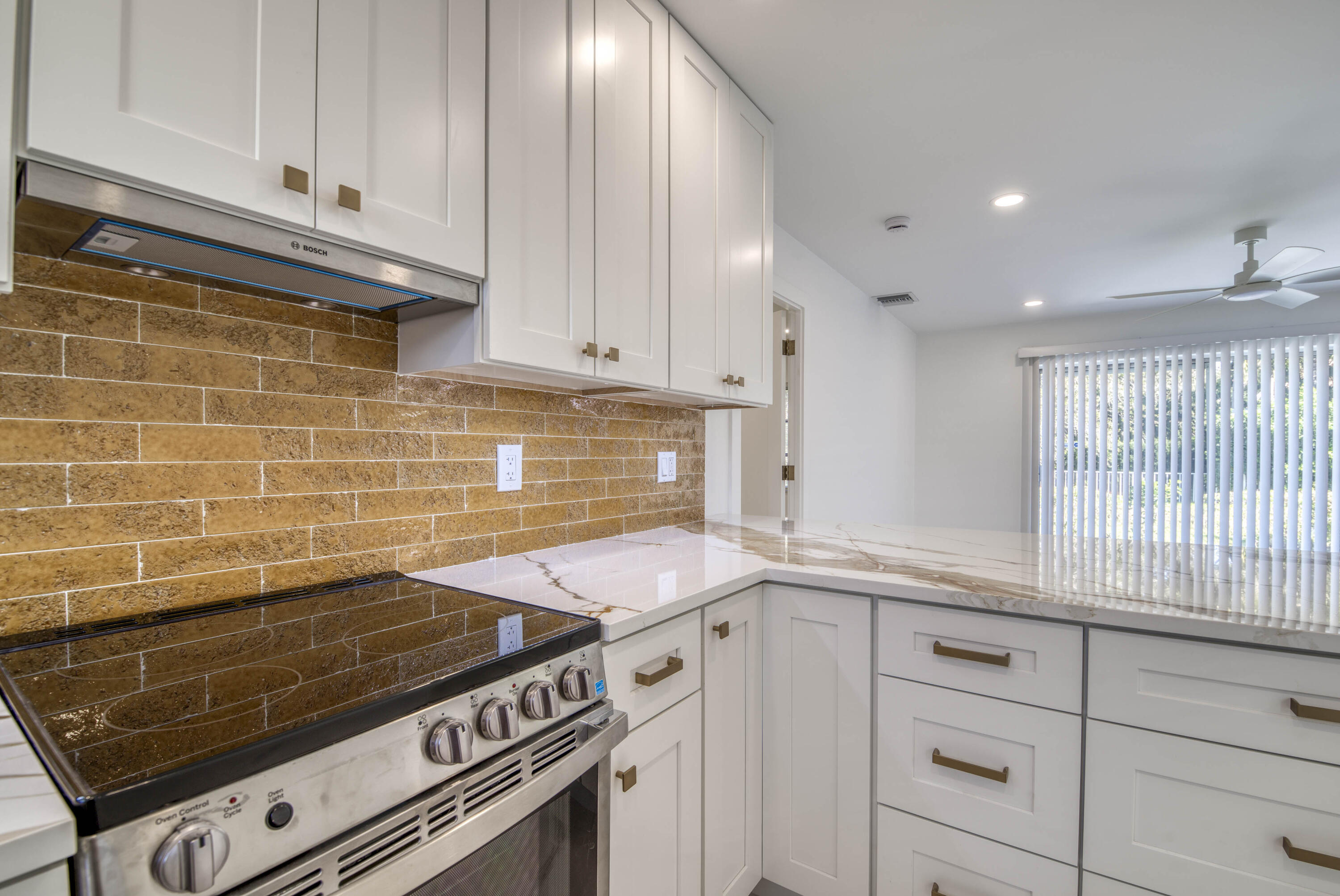 Meridian Condo - Residential