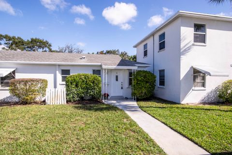 10084 Meridian Way N 4 Palm Beach Gardens FL 33410