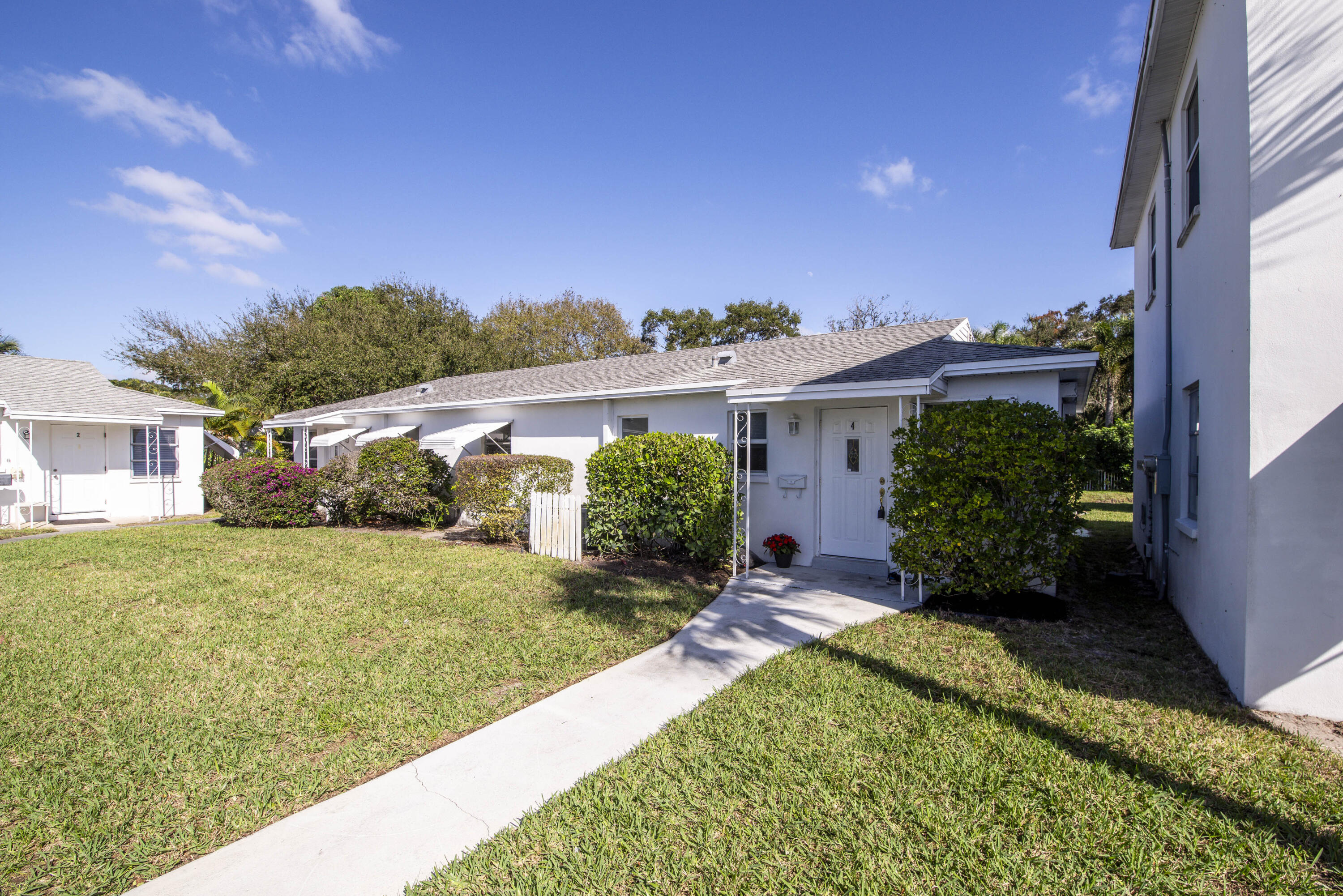 Meridian Condo - Residential