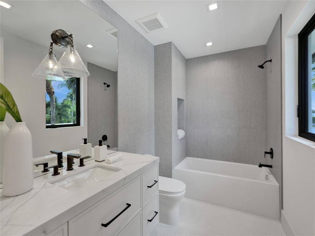 SEA RANCH LAKES - Residential