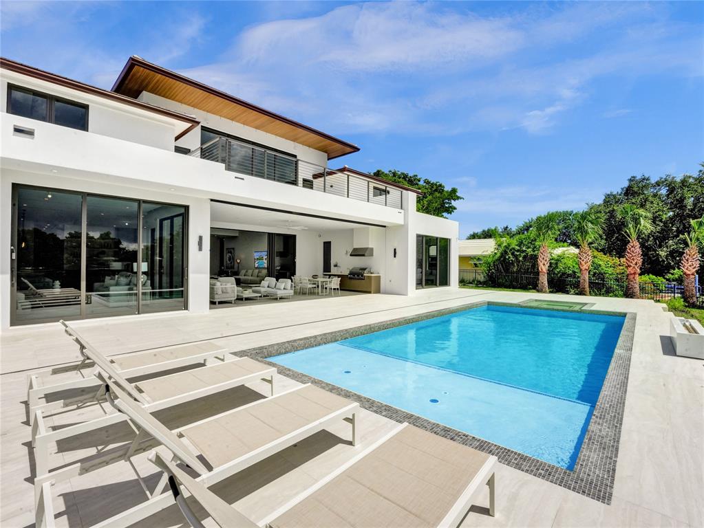 SEA RANCH LAKES - Residential