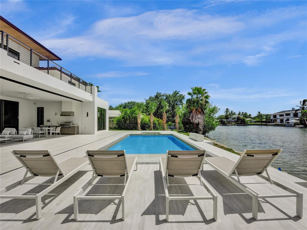 SEA RANCH LAKES - Residential