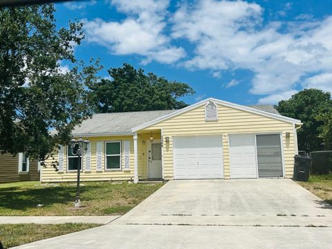 A home in Lake Worth