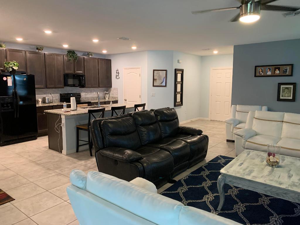 PORT ST LUCIE SECTION 48 1ST REPLAT - Residential