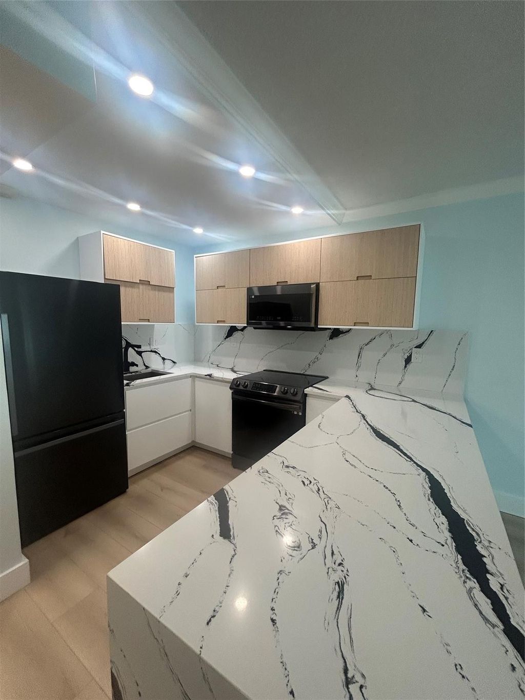 Photo of 101 SE 6 Avenue #5, Pompano Beach, FL 33063 (MLS # F10555321)