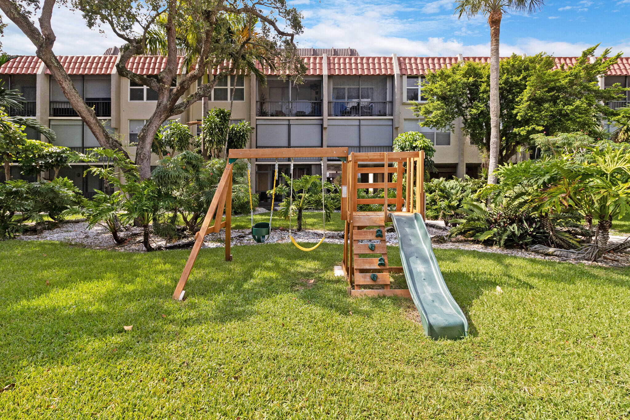 ISLAND CLUB TWO CONDO - Residential