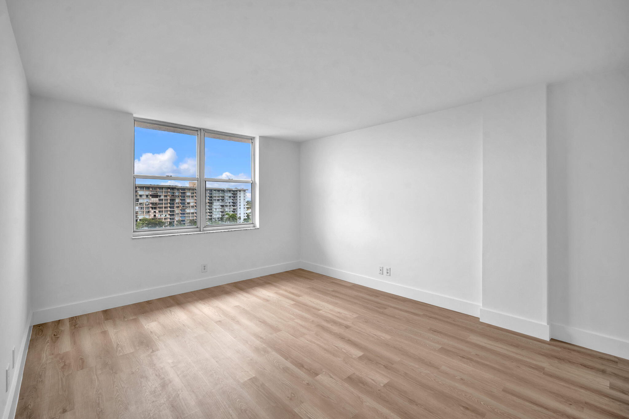 ISLAND CLUB TWO CONDO - Residential