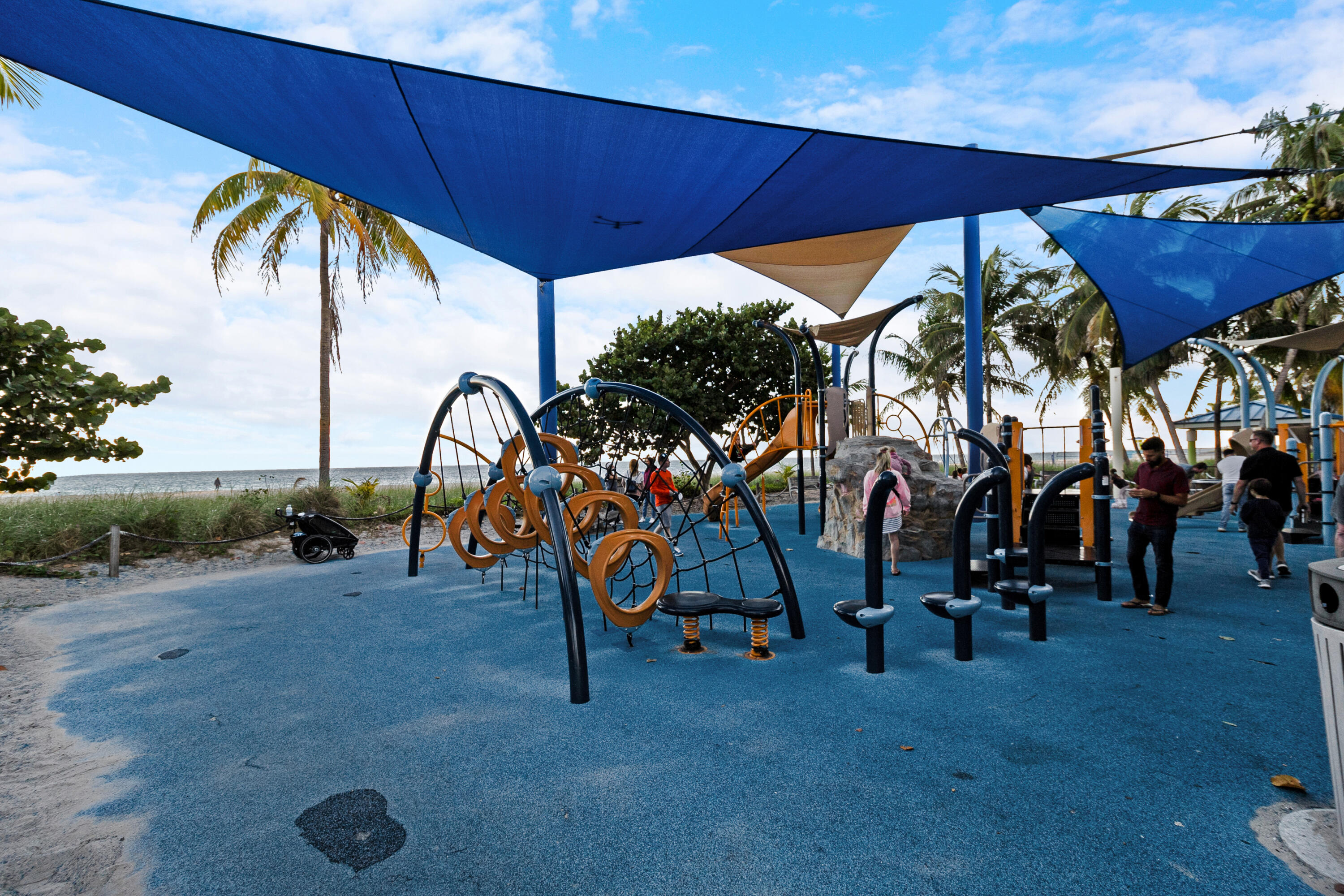 ISLAND CLUB TWO CONDO - Residential