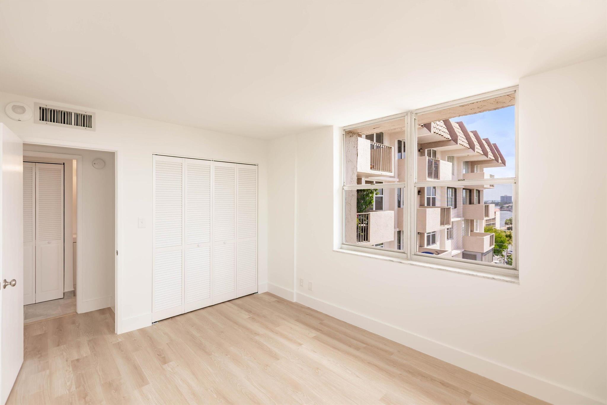 ISLAND CLUB TWO CONDO - Residential