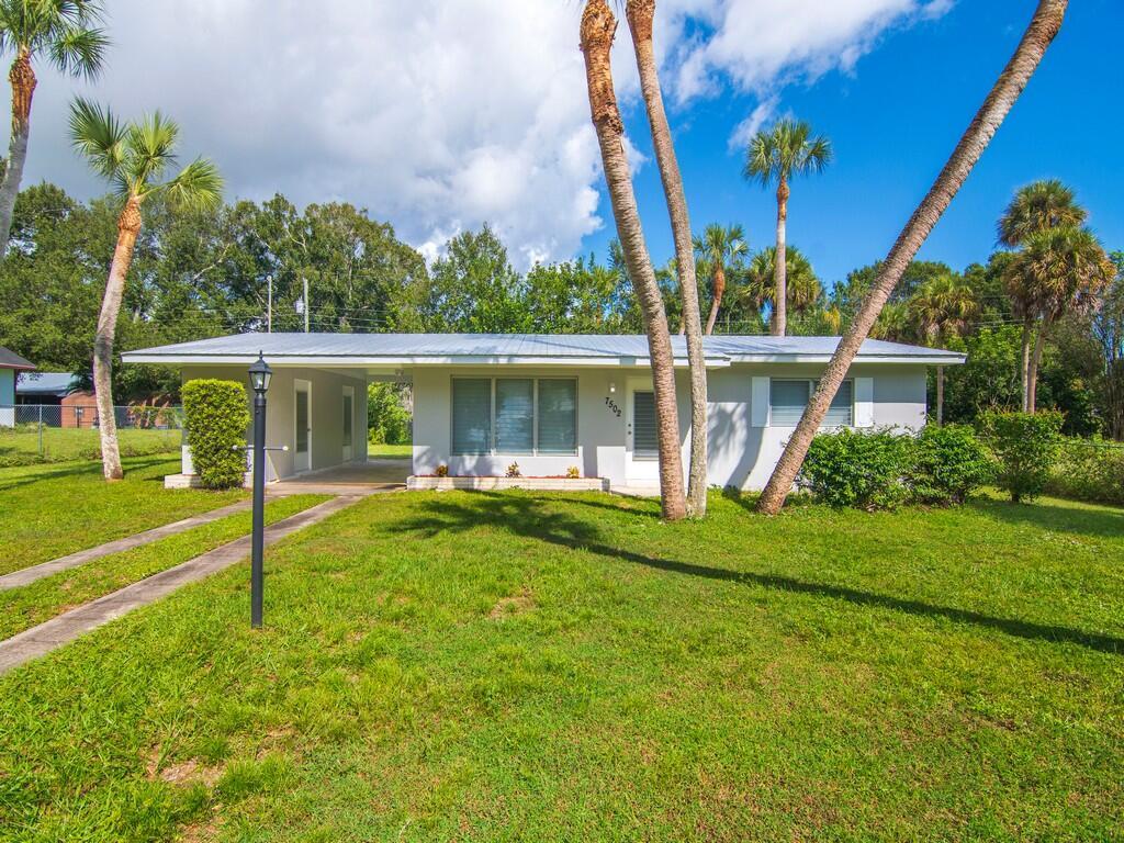 LAKEWOOD PARK UNIT 5 - Residential Lease