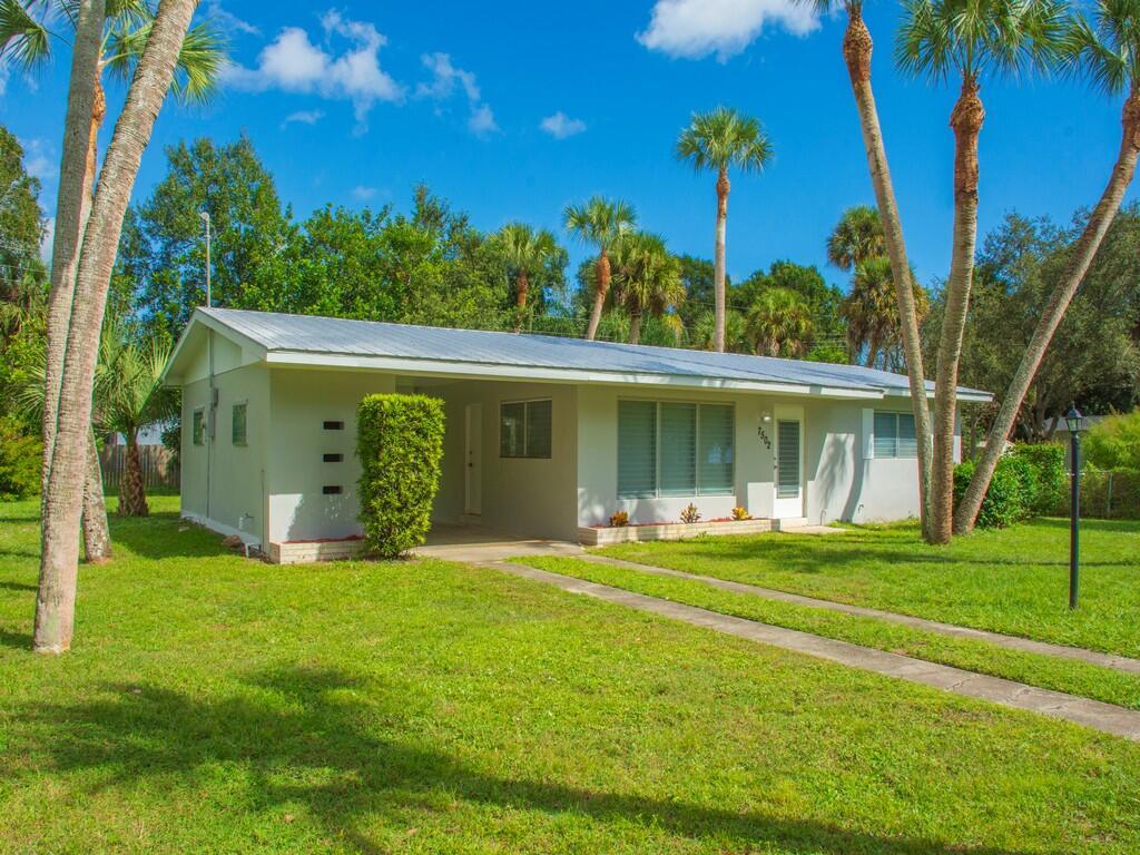 LAKEWOOD PARK UNIT 5 - Residential Lease